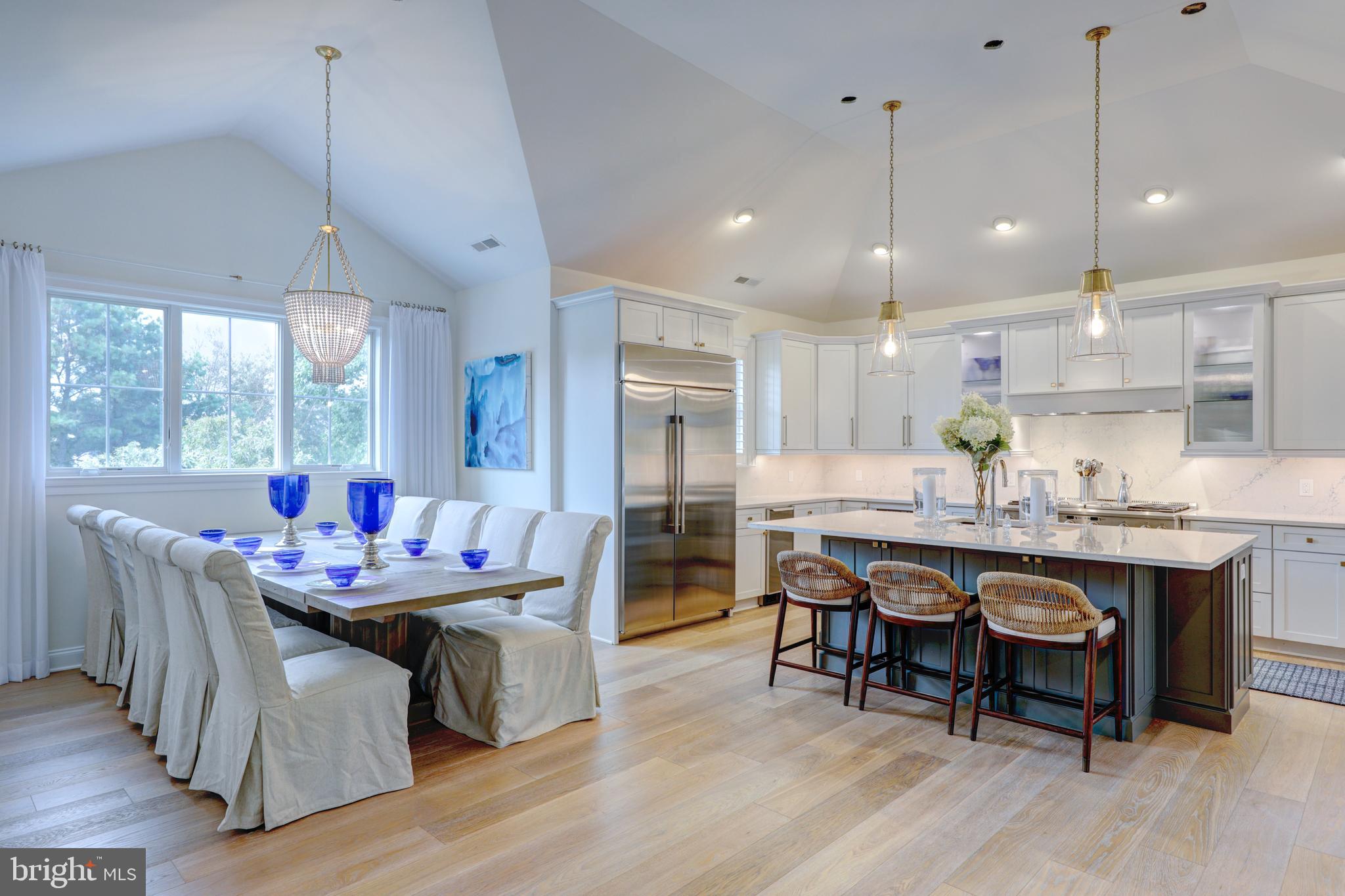 OCEAN BREEZES - Residential