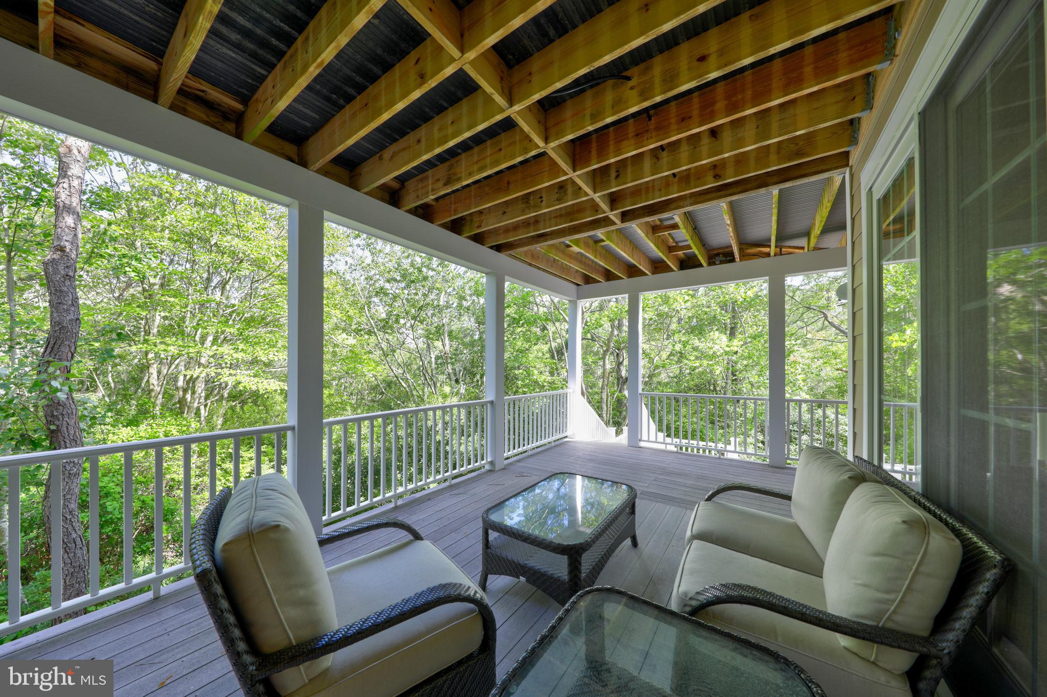 OCEAN BREEZES - Residential