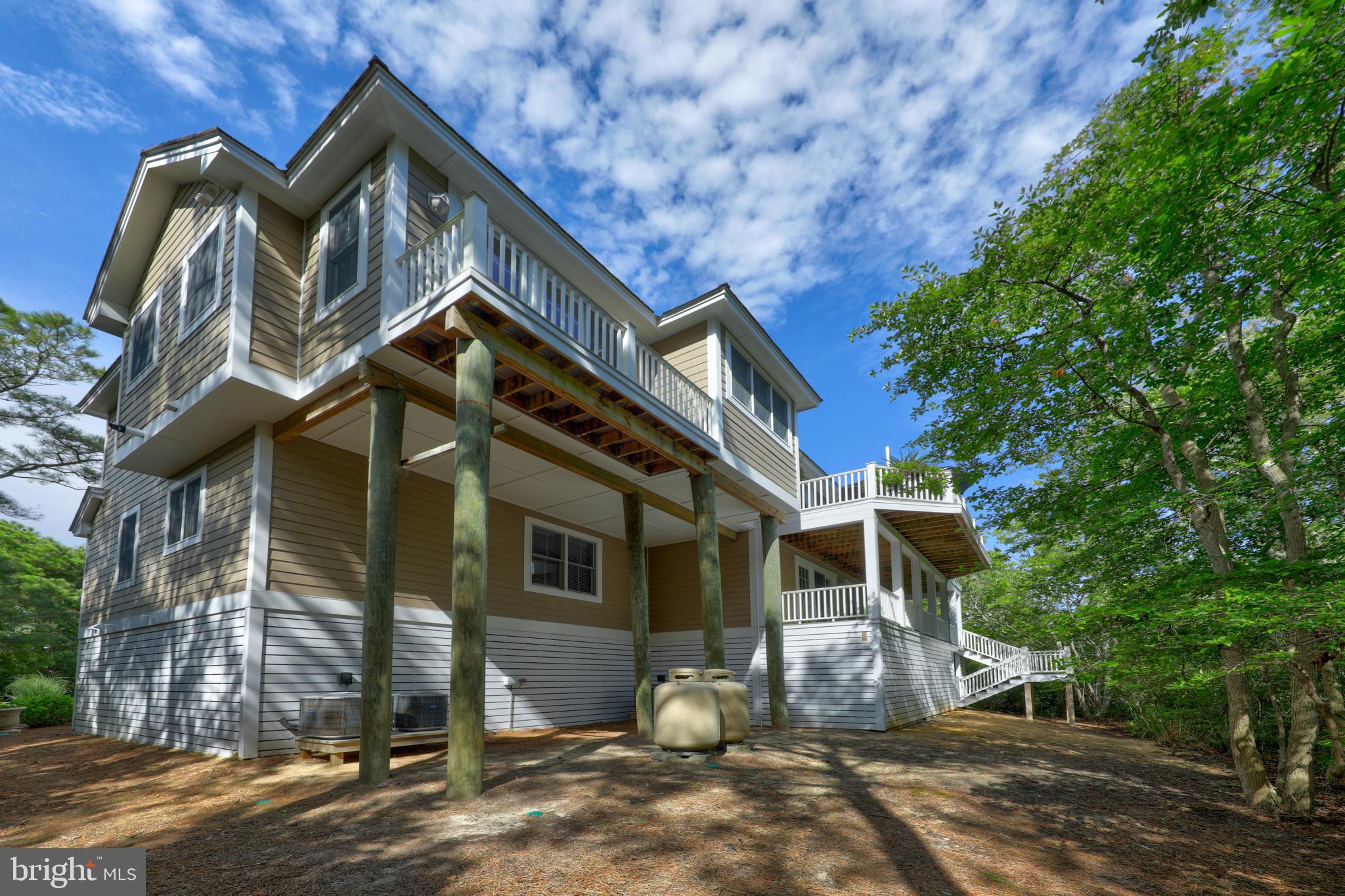 OCEAN BREEZES - Residential