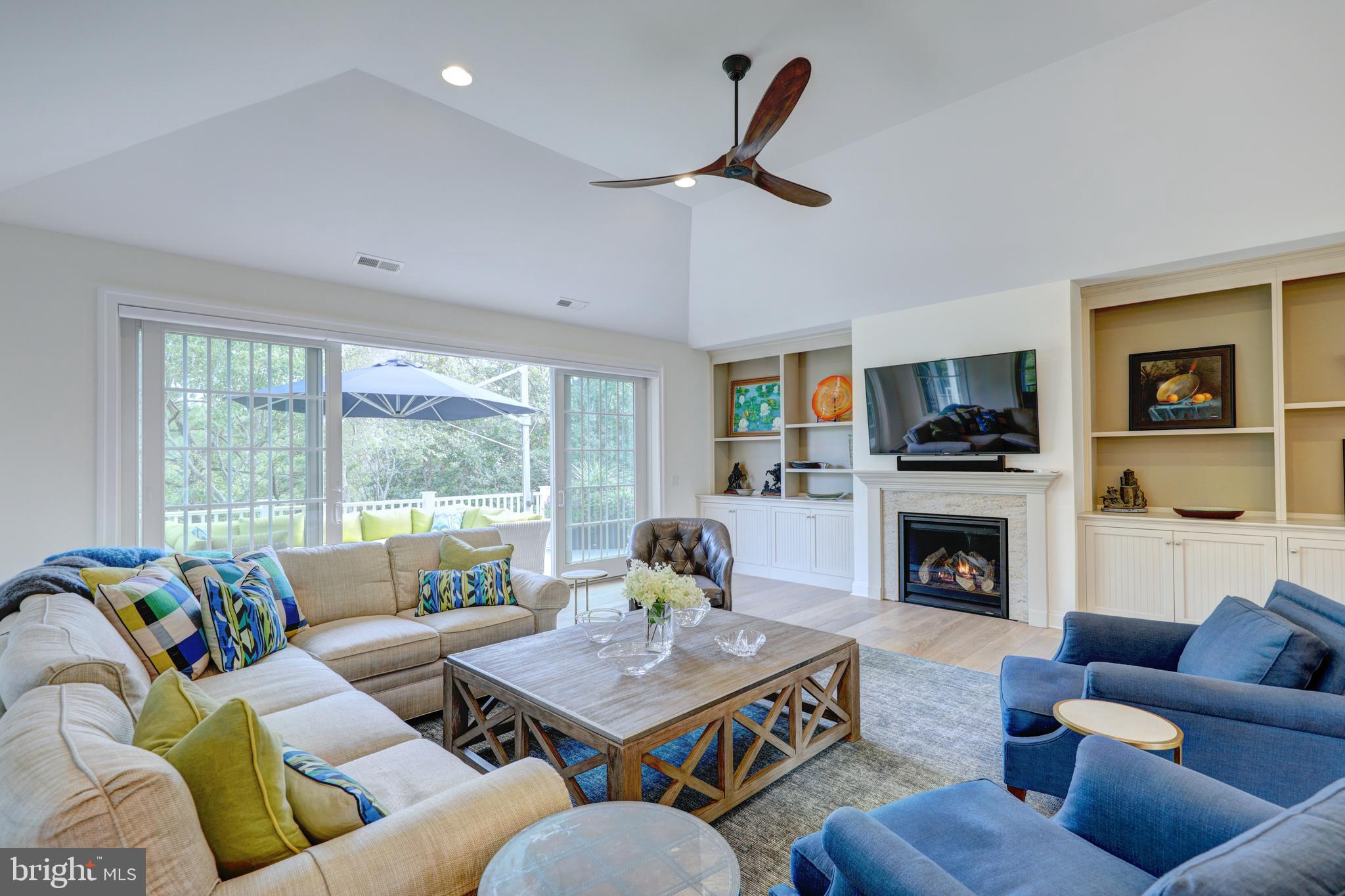 OCEAN BREEZES - Residential