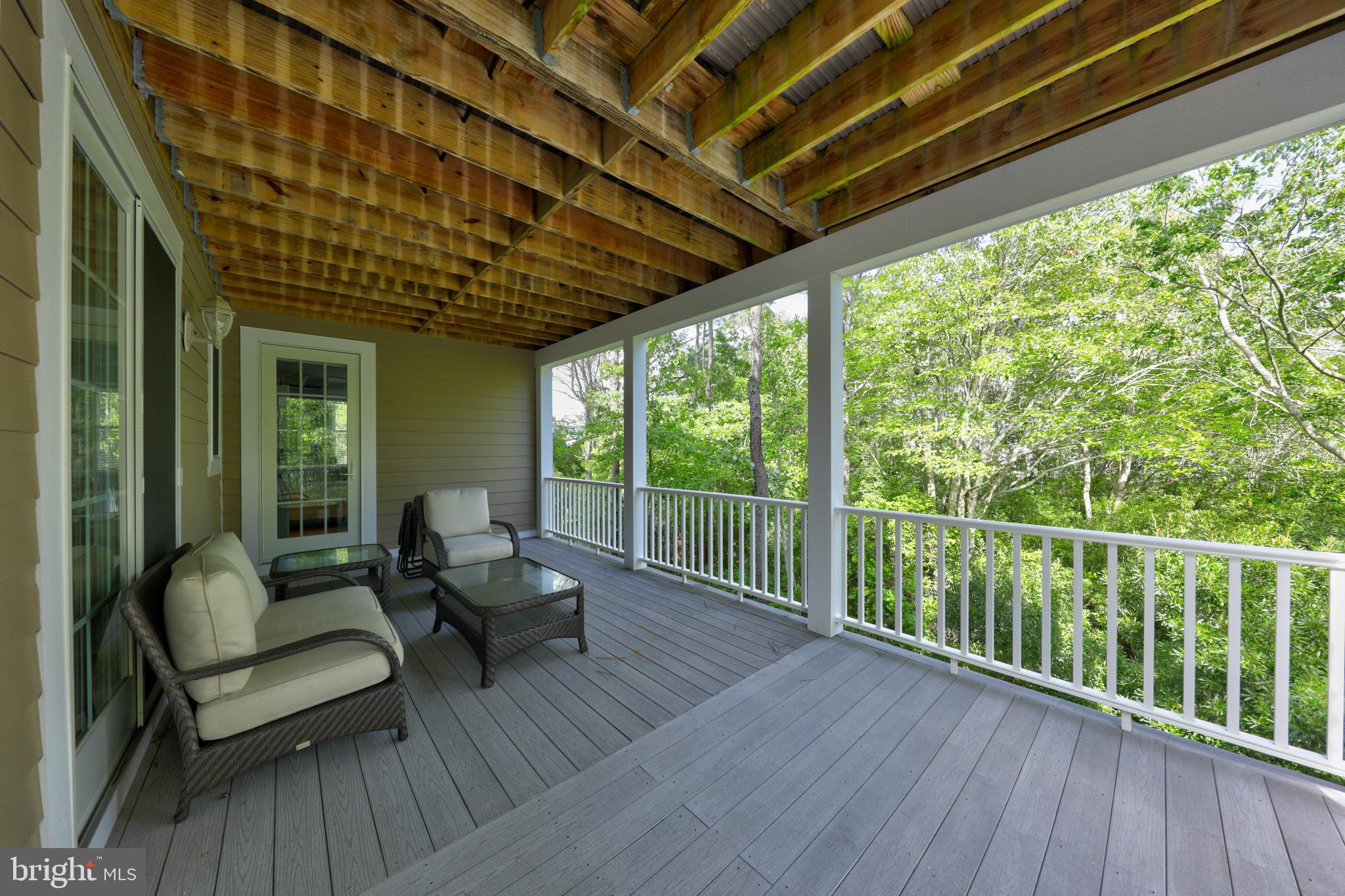 OCEAN BREEZES - Residential