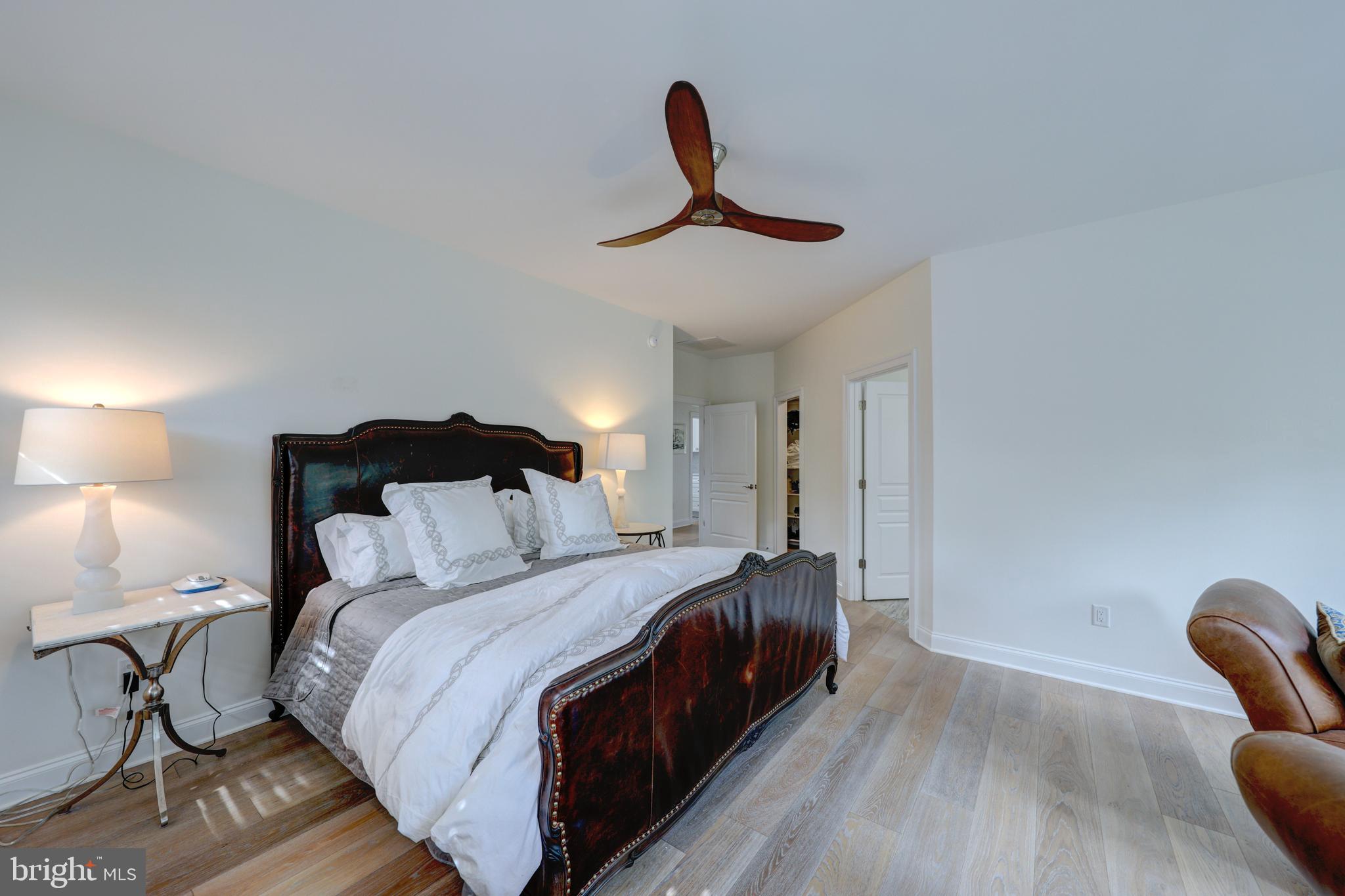 OCEAN BREEZES - Residential