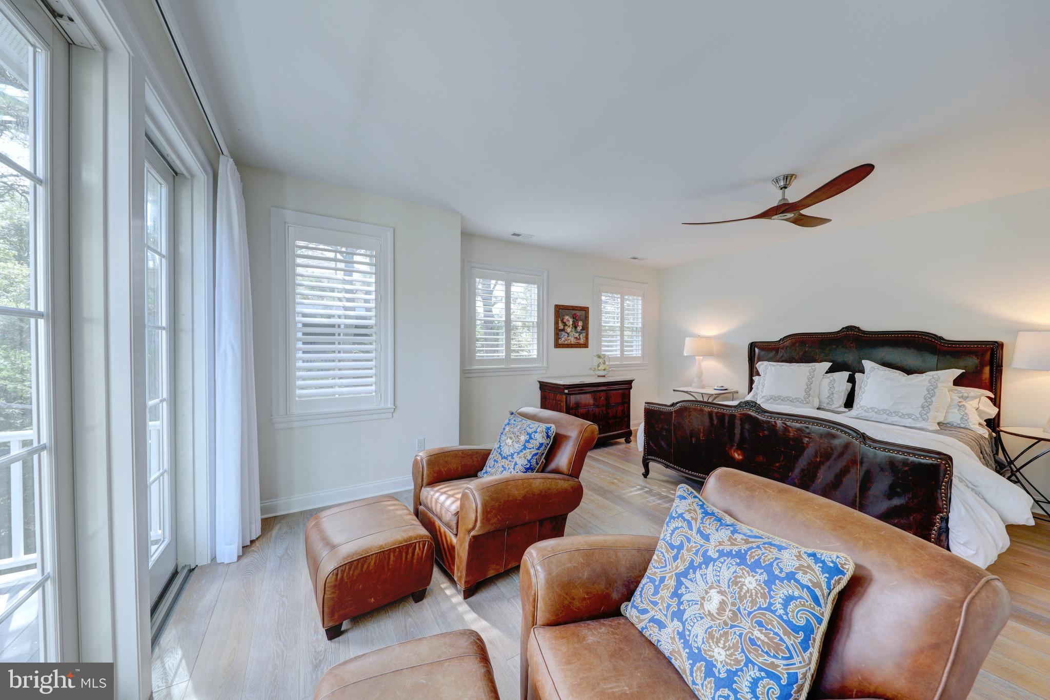 OCEAN BREEZES - Residential