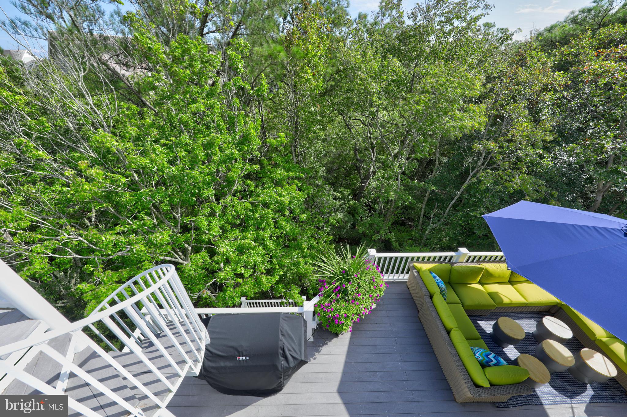 OCEAN BREEZES - Residential