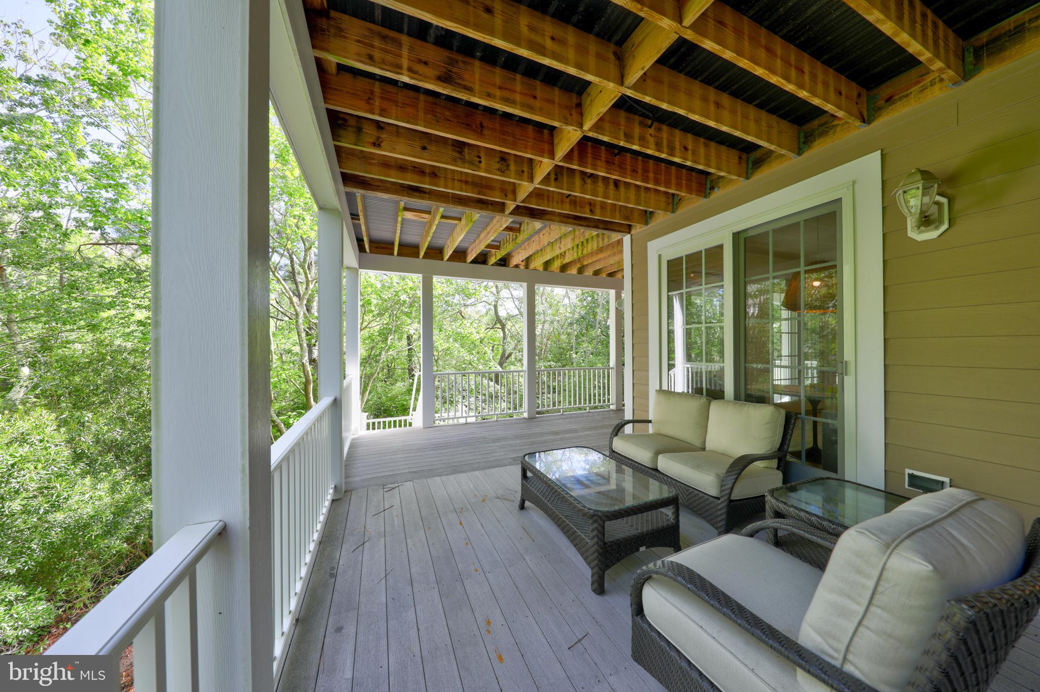 OCEAN BREEZES - Residential