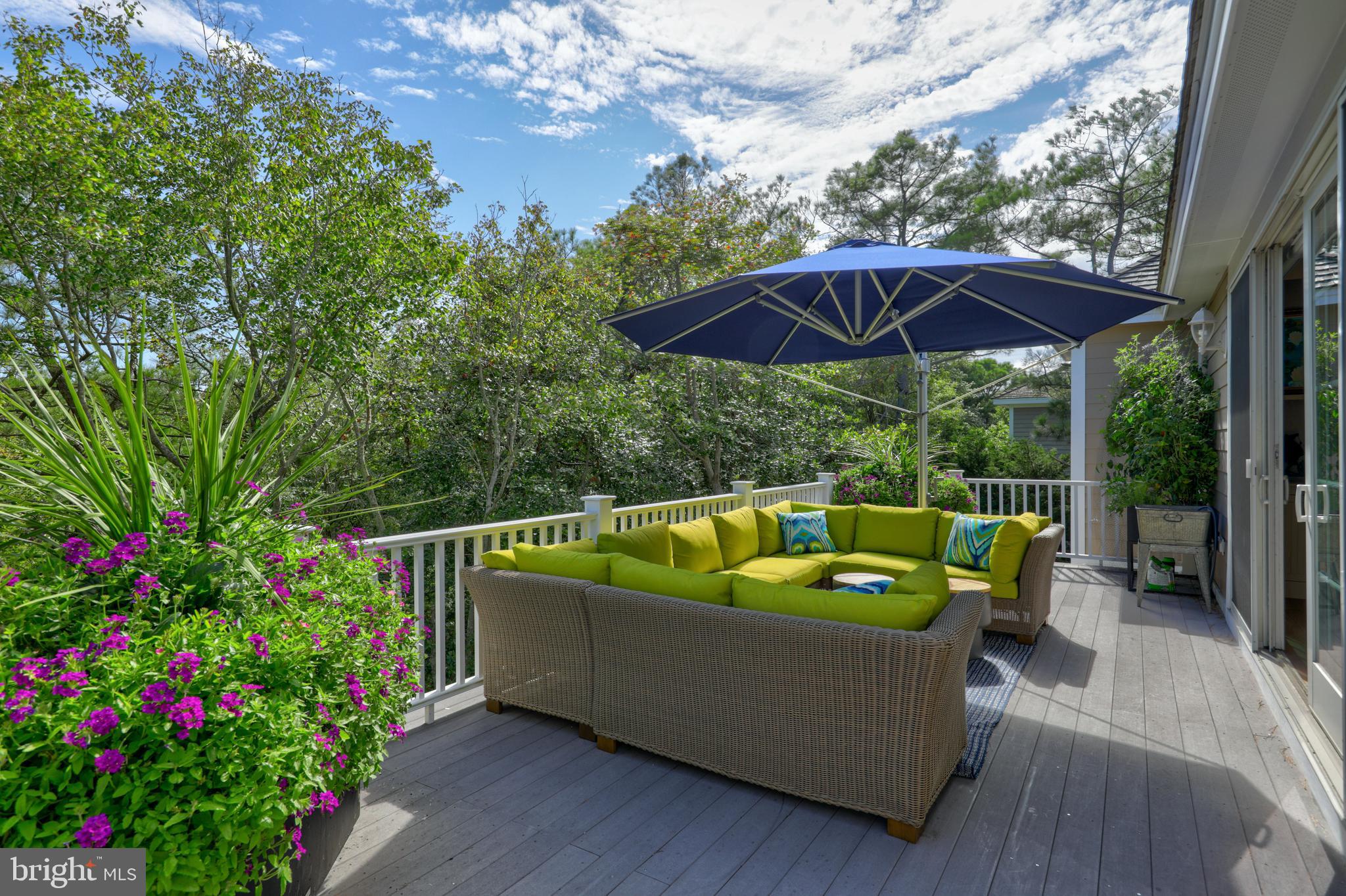 OCEAN BREEZES - Residential