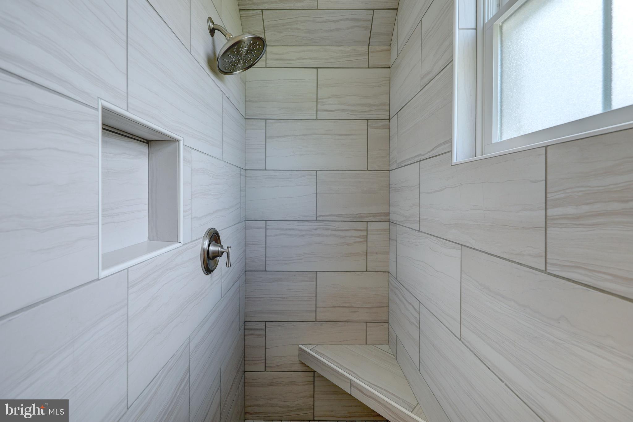 OCEAN BREEZES - Residential