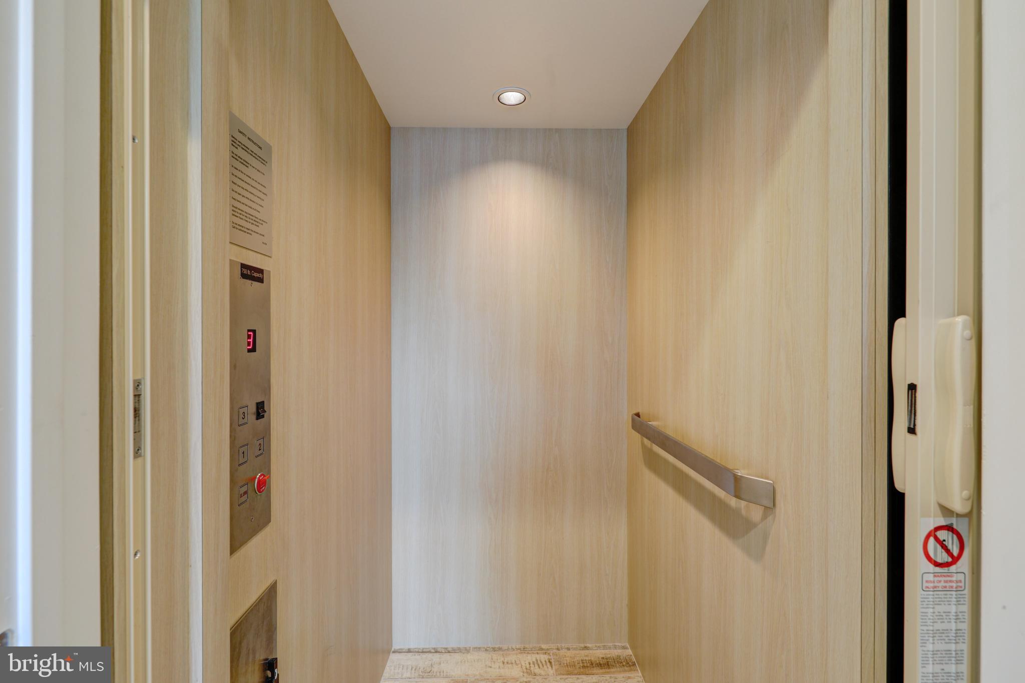 OCEAN BREEZES - Residential