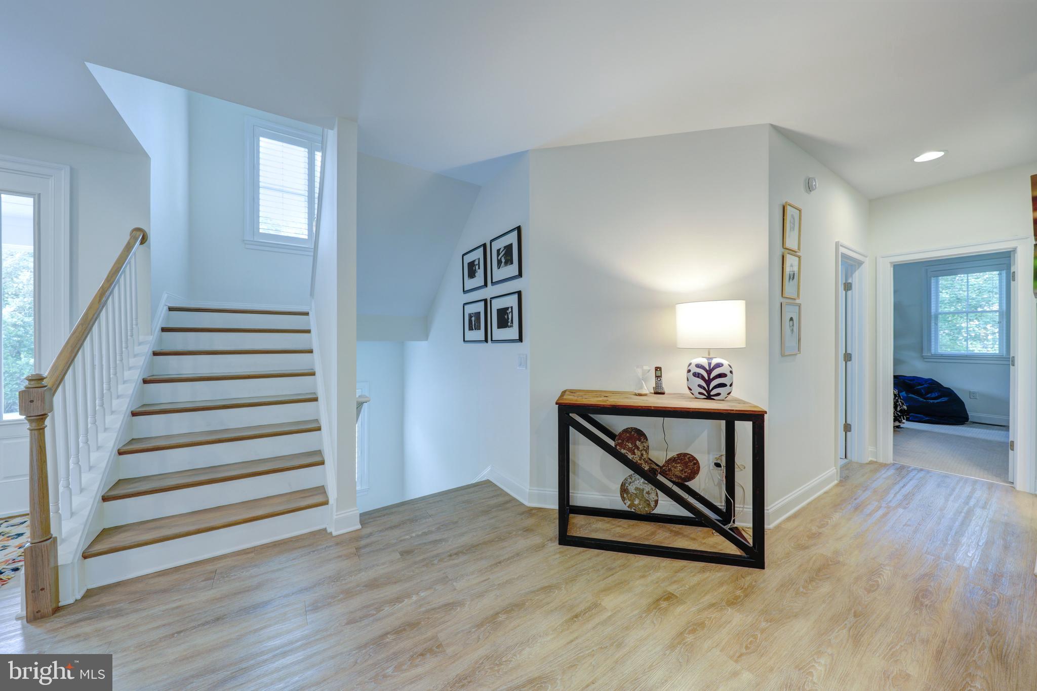 OCEAN BREEZES - Residential