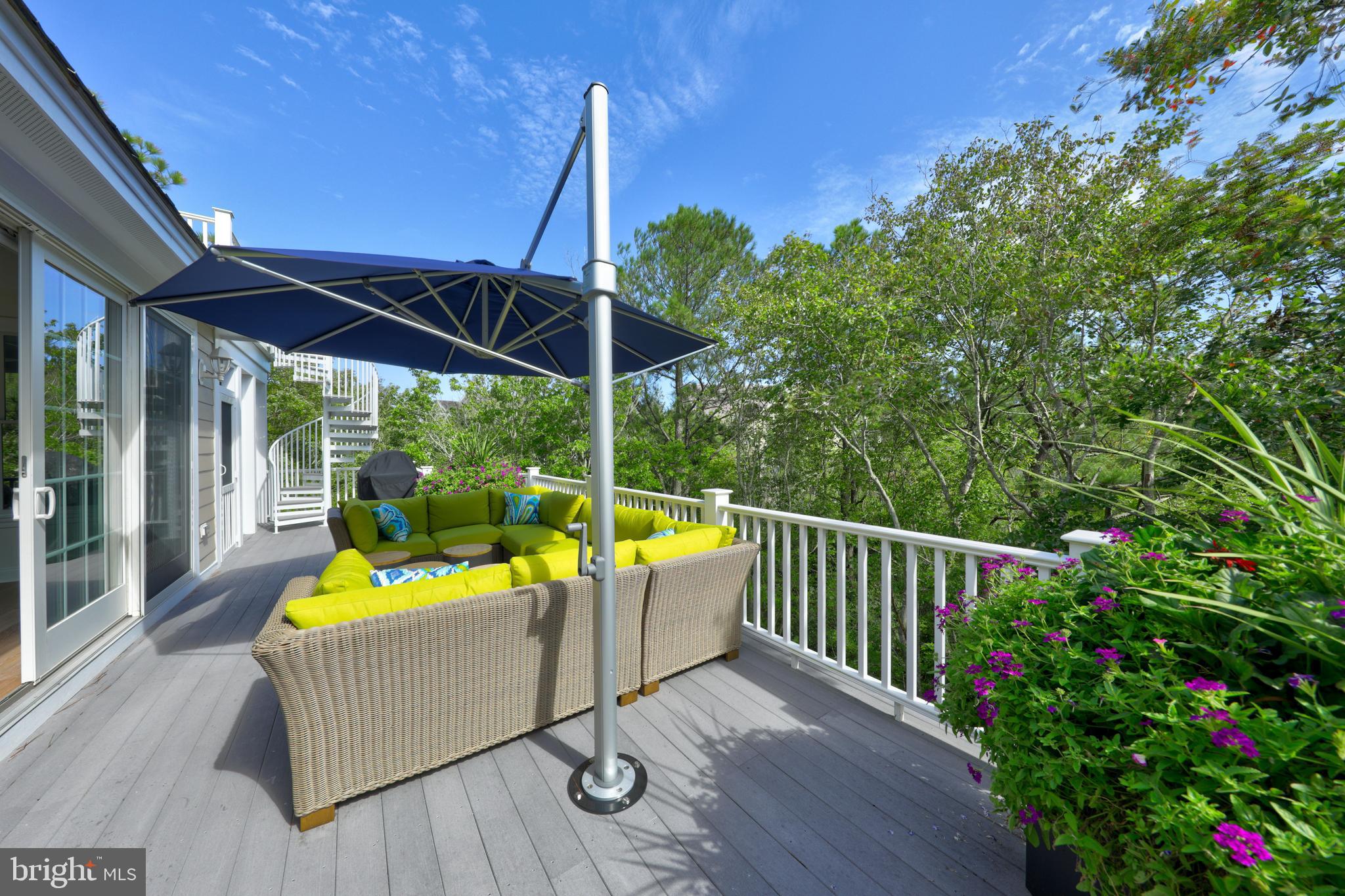 OCEAN BREEZES - Residential