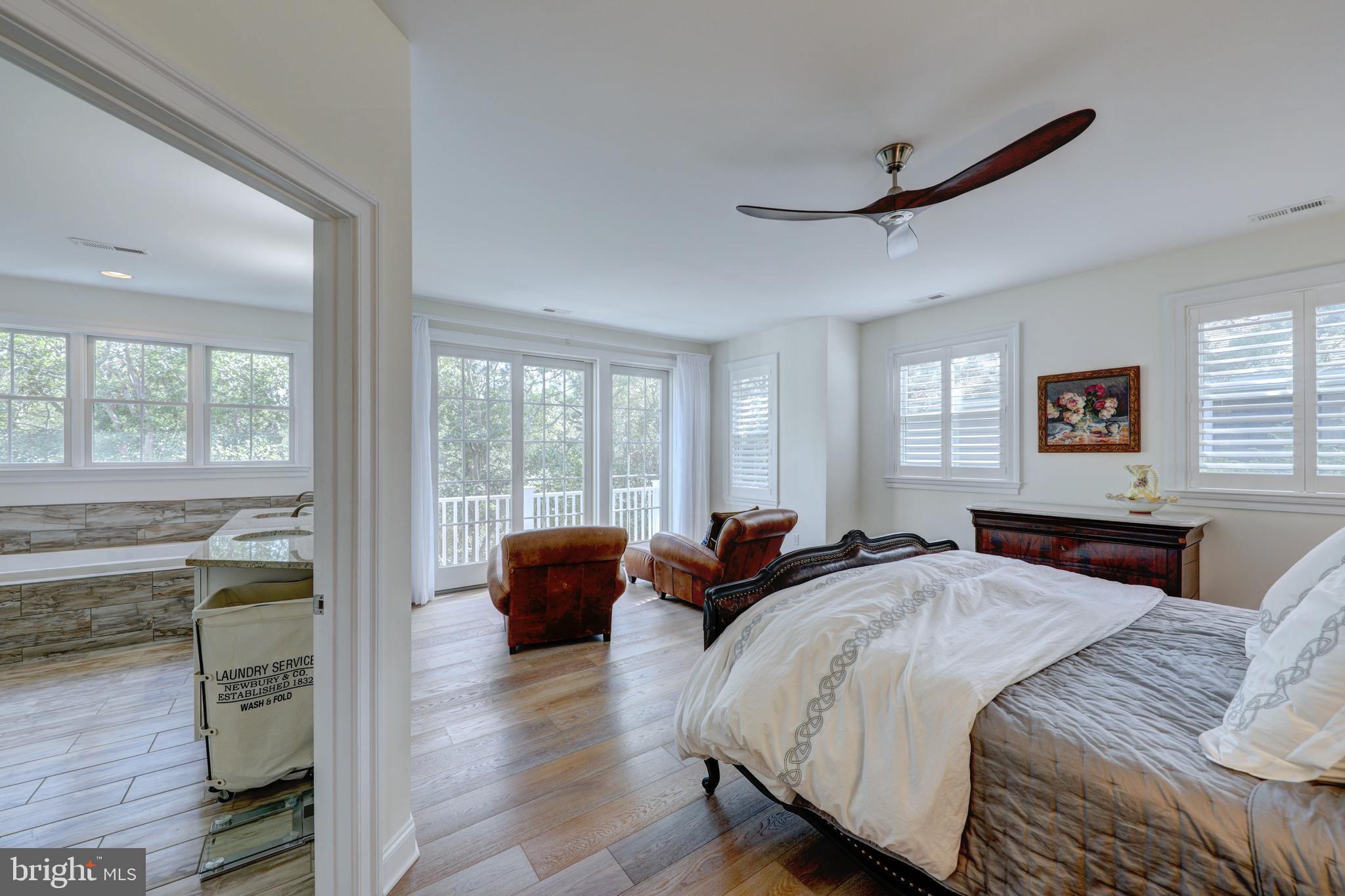 OCEAN BREEZES - Residential