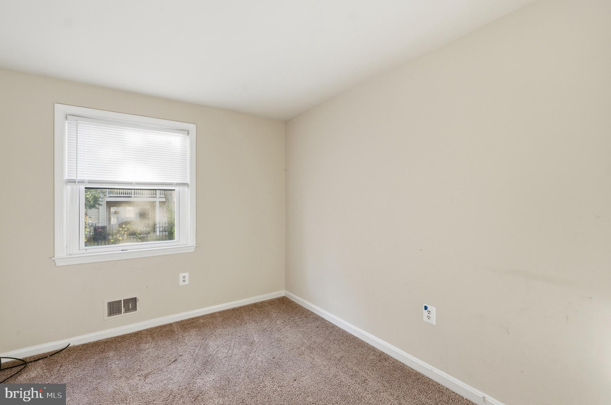 PINEWOOD HILL - Residential