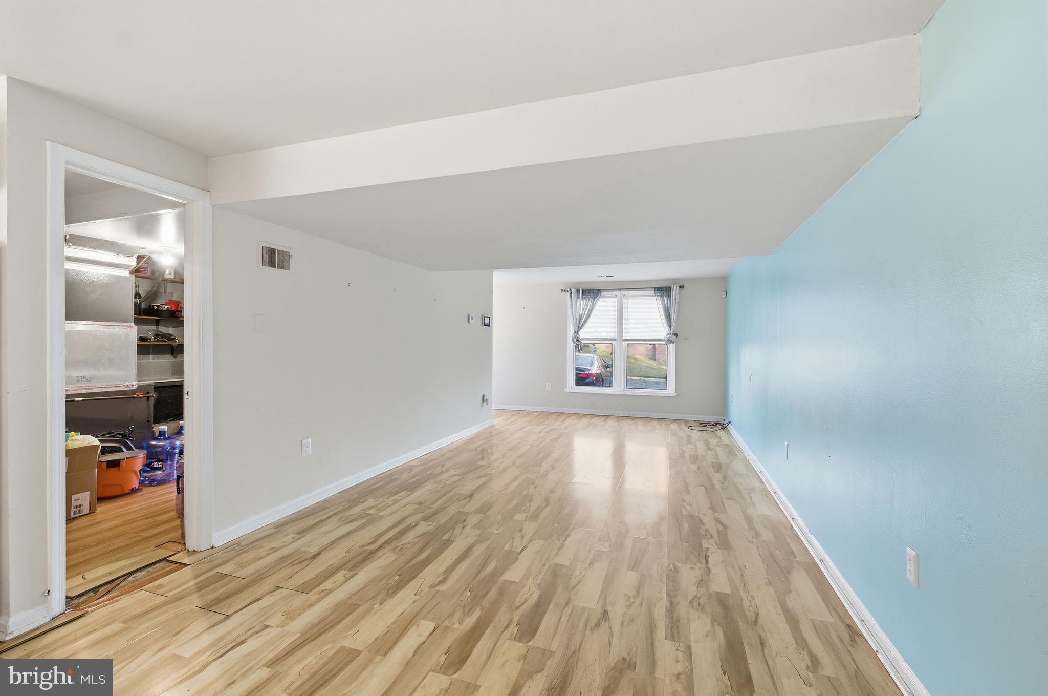 PINEWOOD HILL - Residential