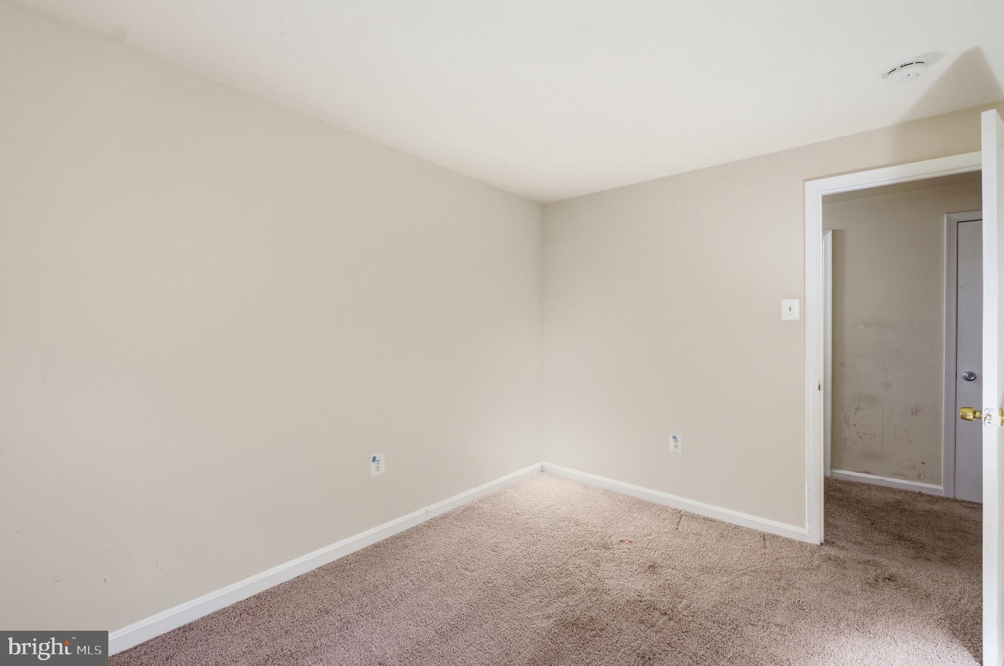 PINEWOOD HILL - Residential