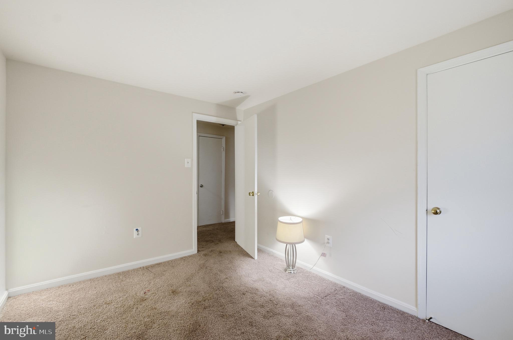 PINEWOOD HILL - Residential