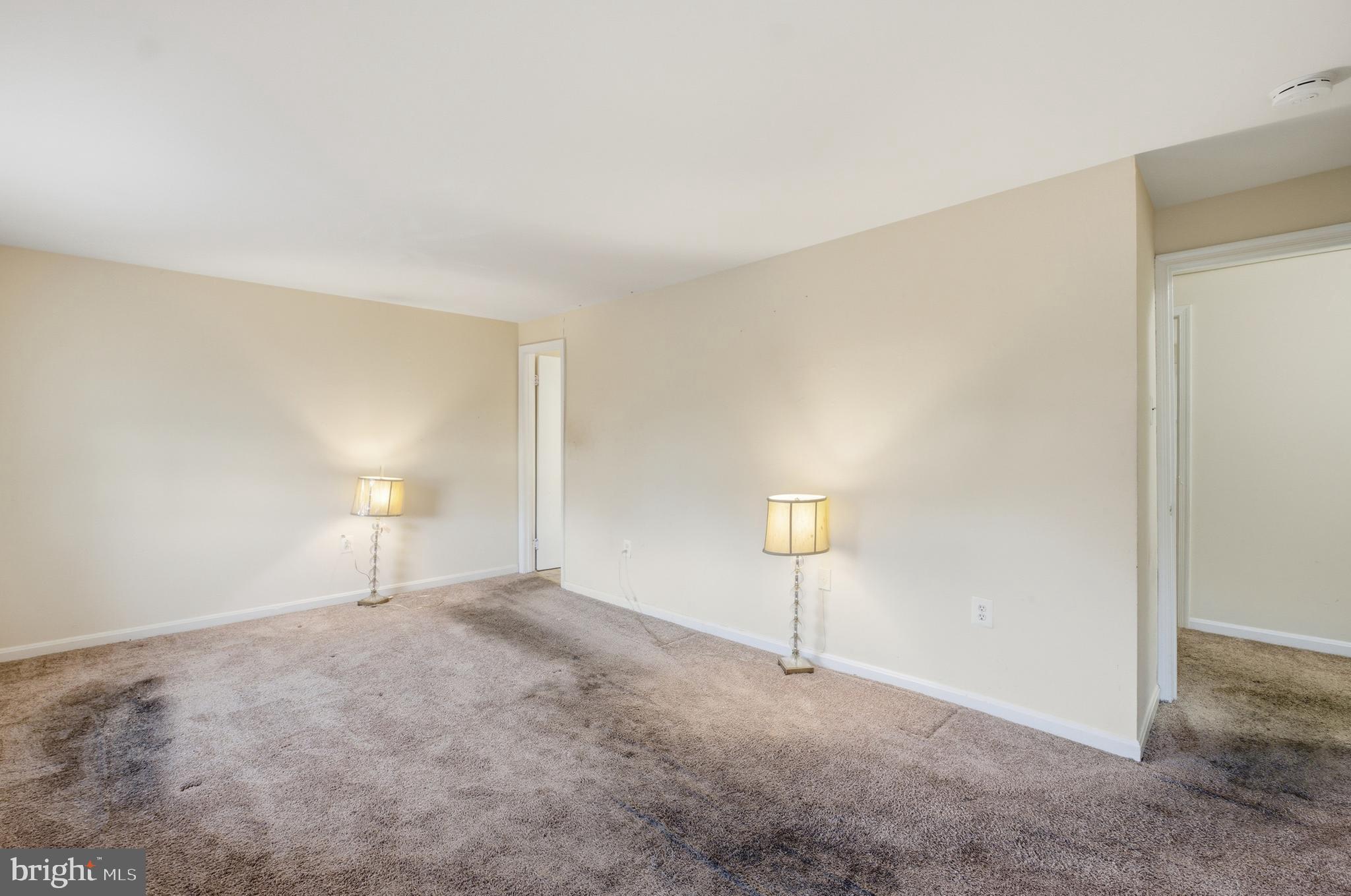 PINEWOOD HILL - Residential