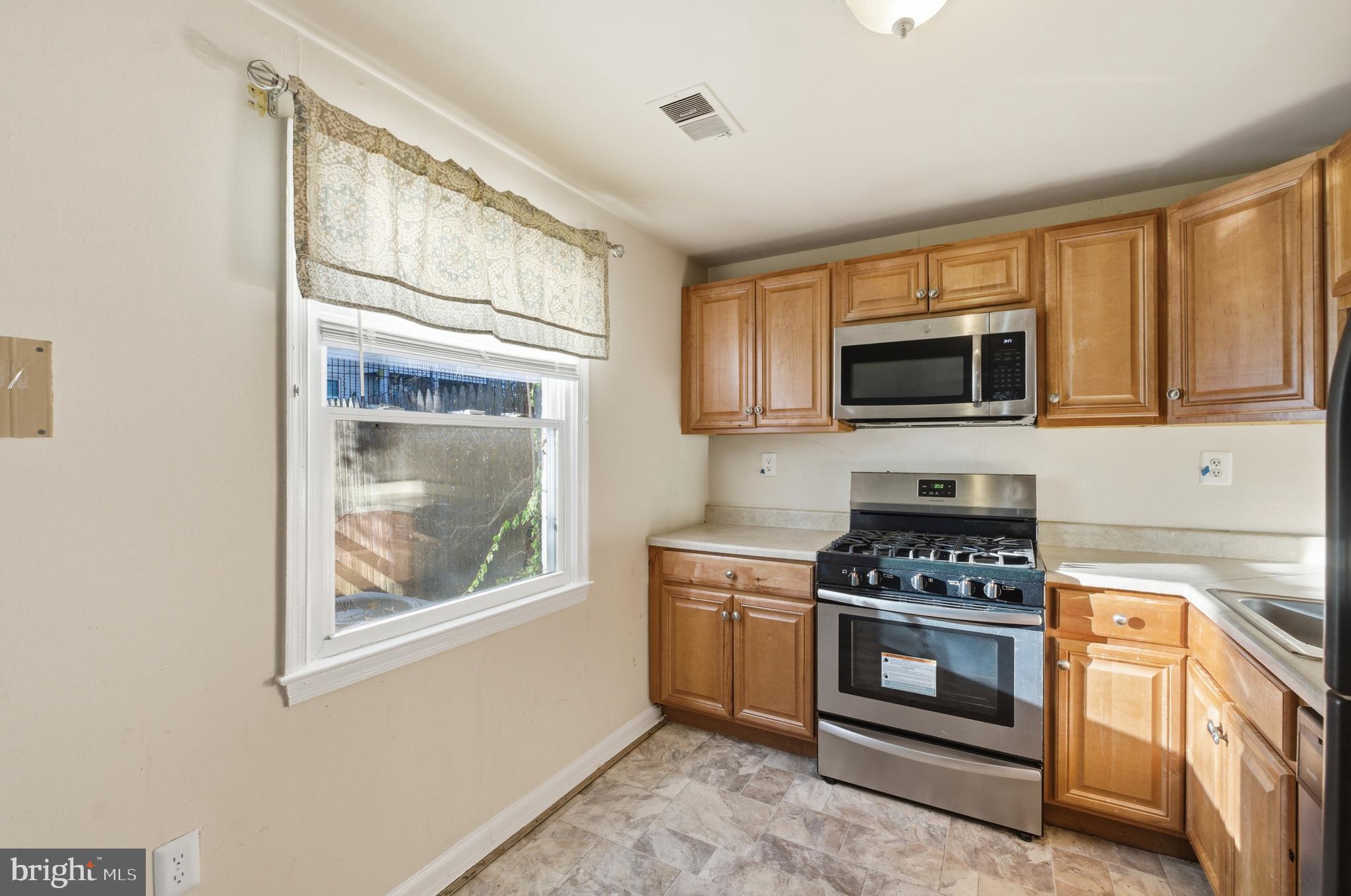 PINEWOOD HILL - Residential