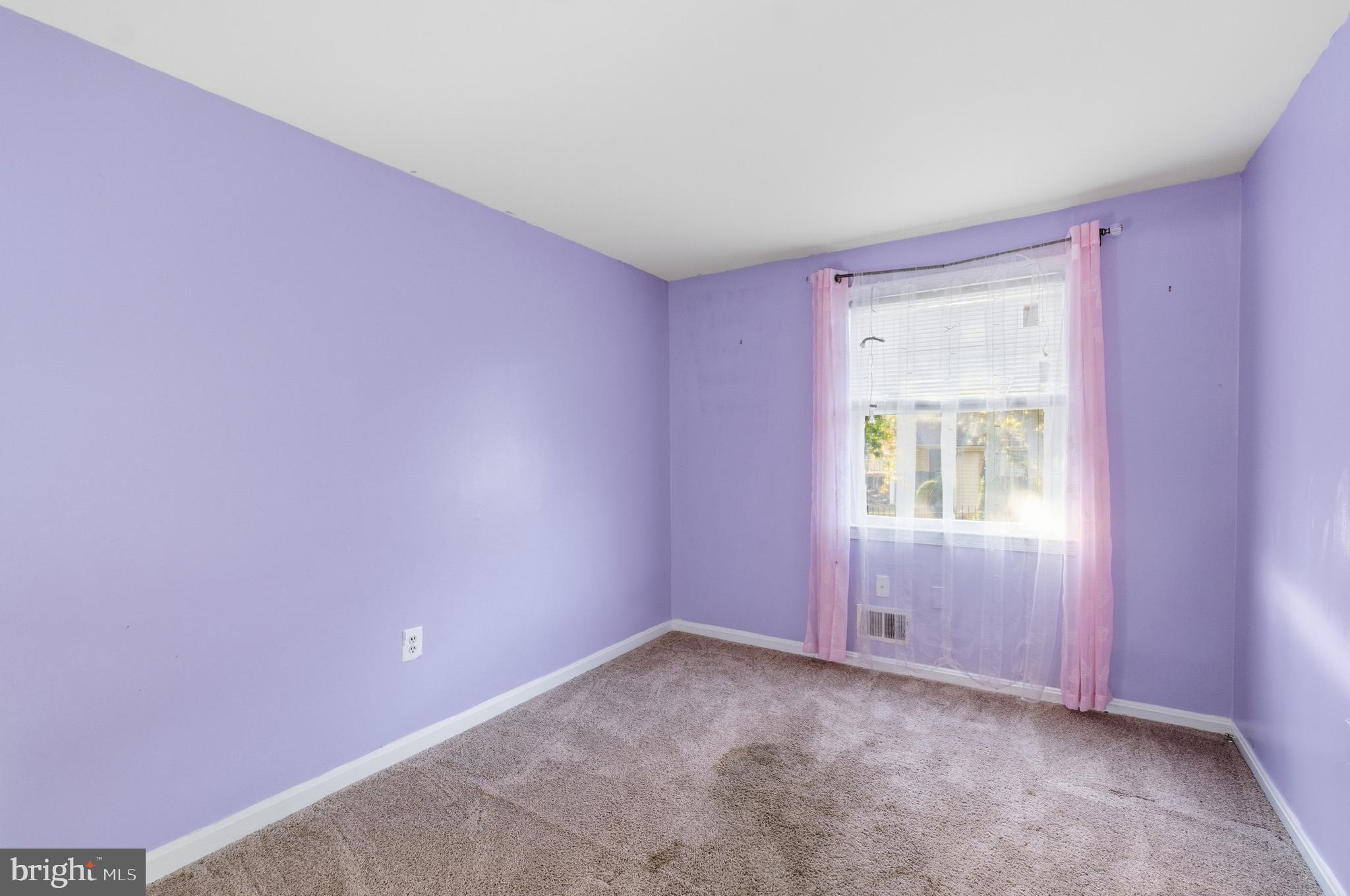 PINEWOOD HILL - Residential