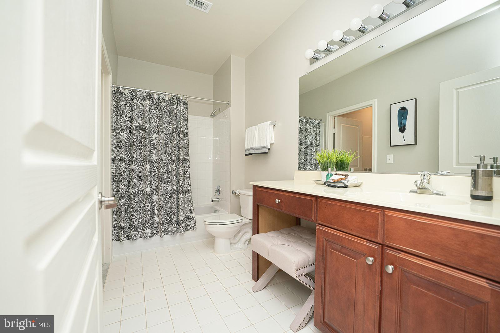 MARKET STREET AT TOWN CENTER - Residential