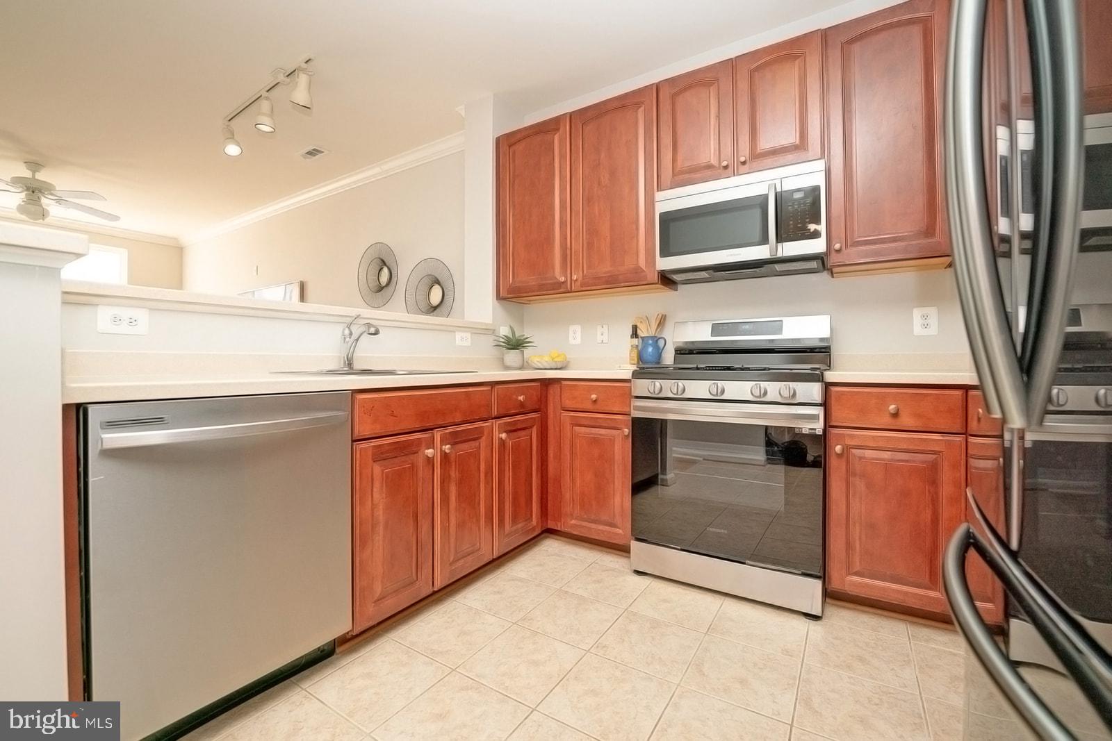 MARKET STREET AT TOWN CENTER - Residential