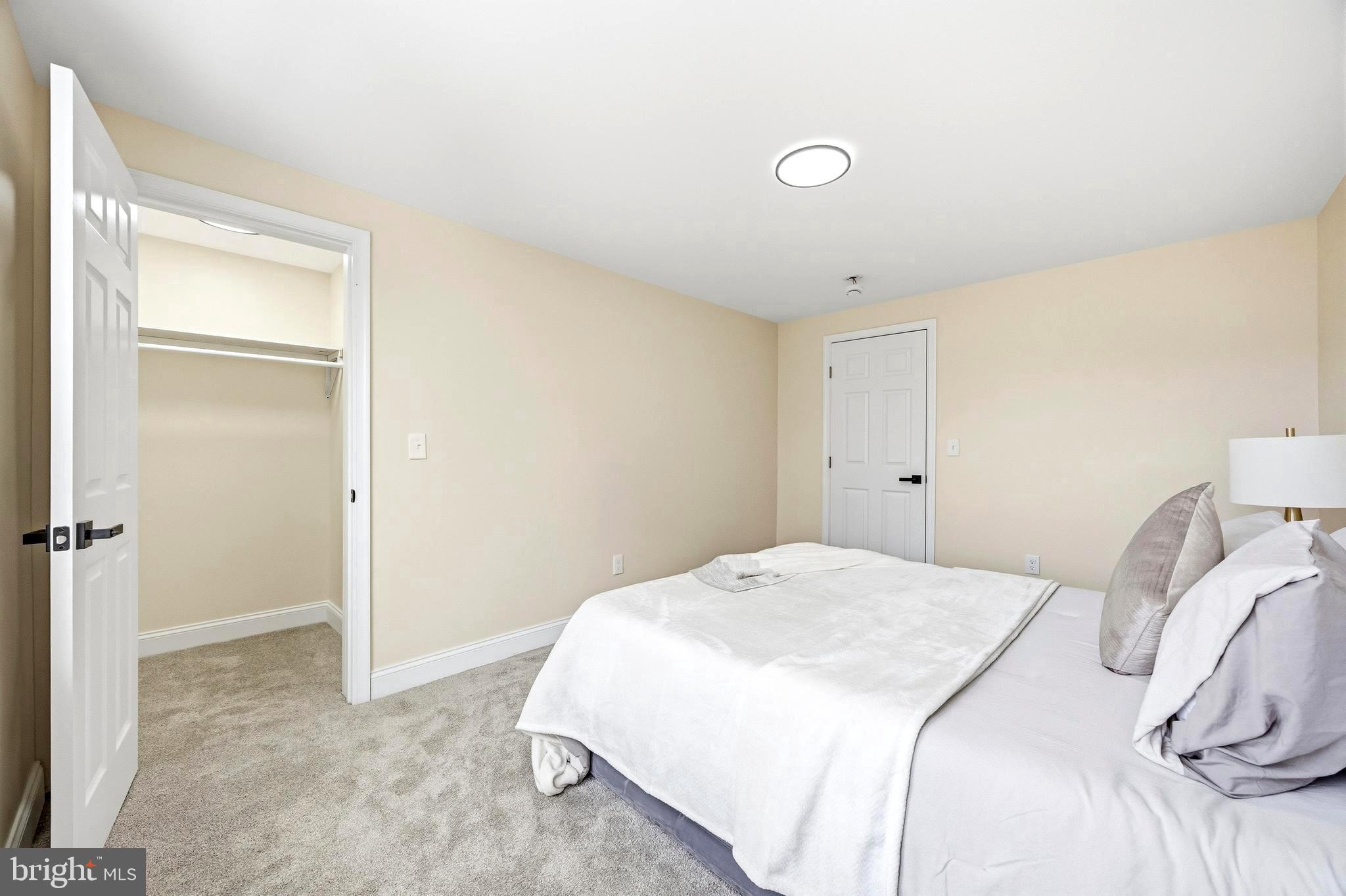 PARKVILLE - Residential