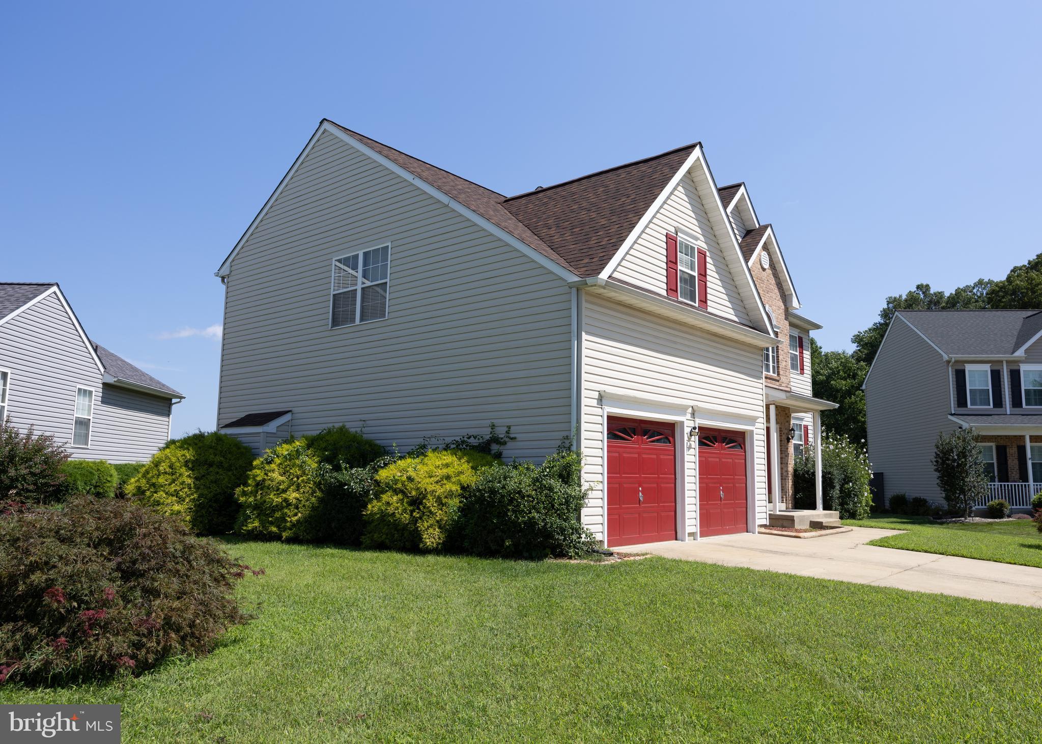 3 FOXFIELD COURT