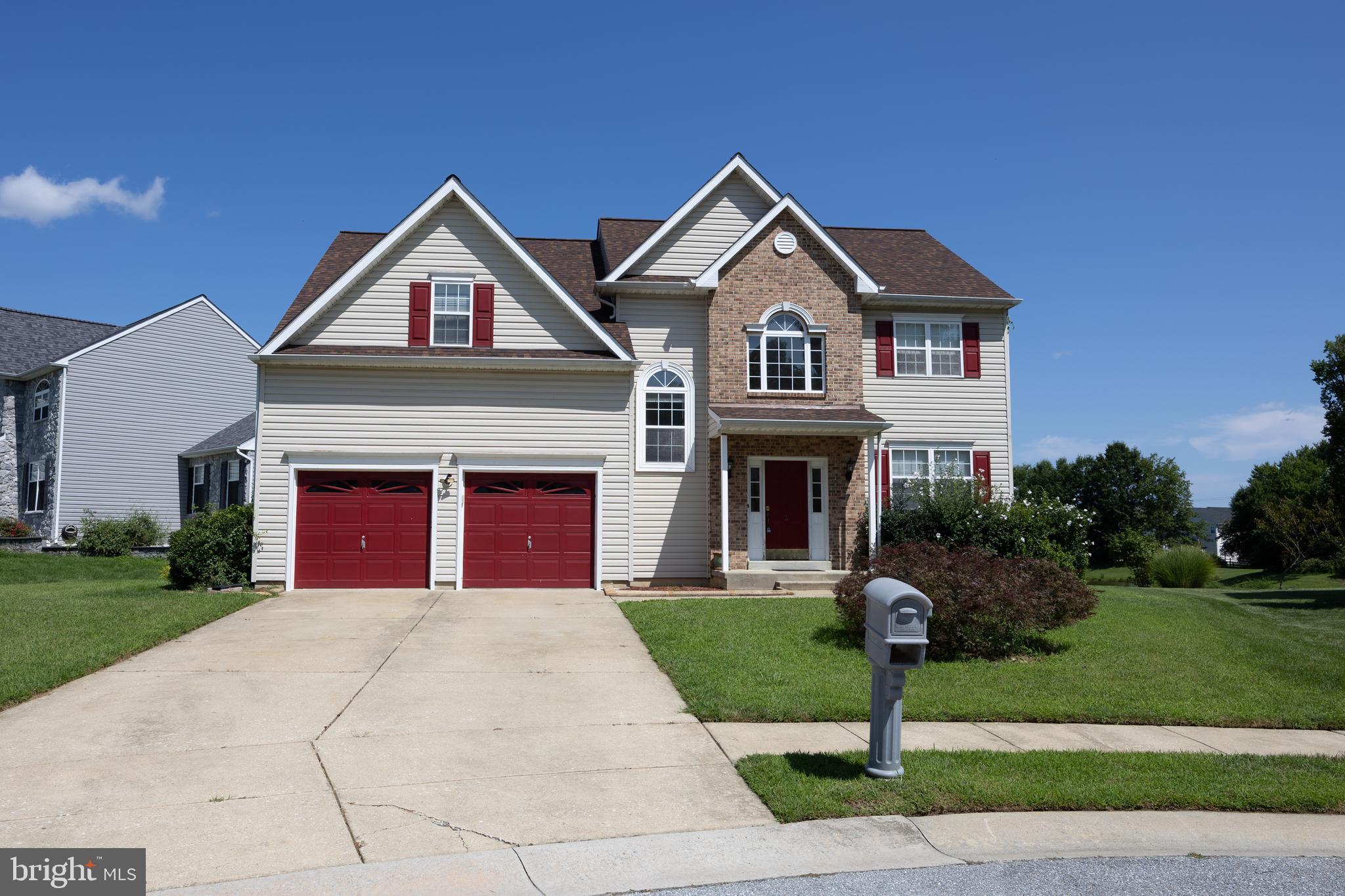 3 FOXFIELD COURT