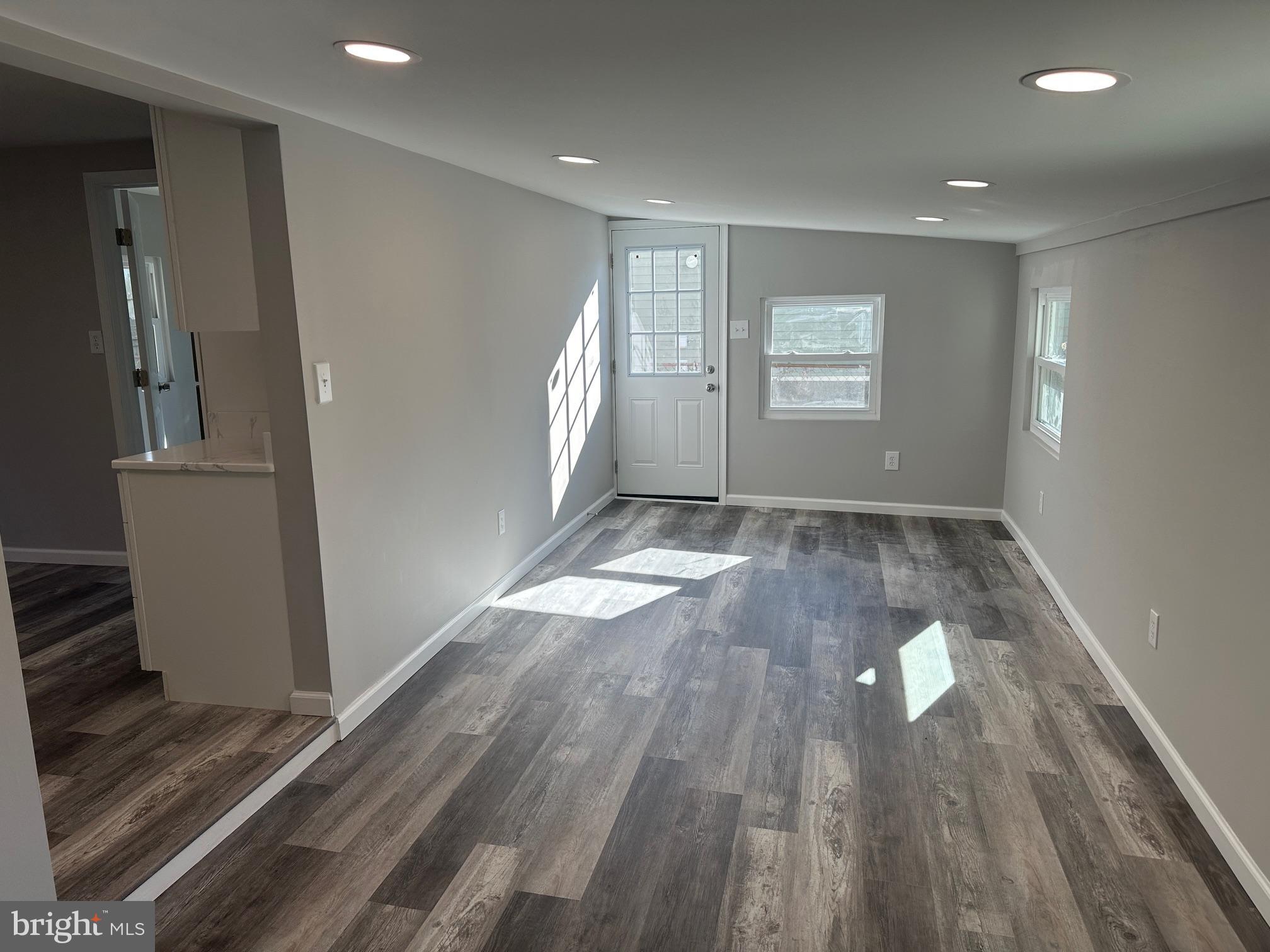 GLEN GARDENS - Residential Lease