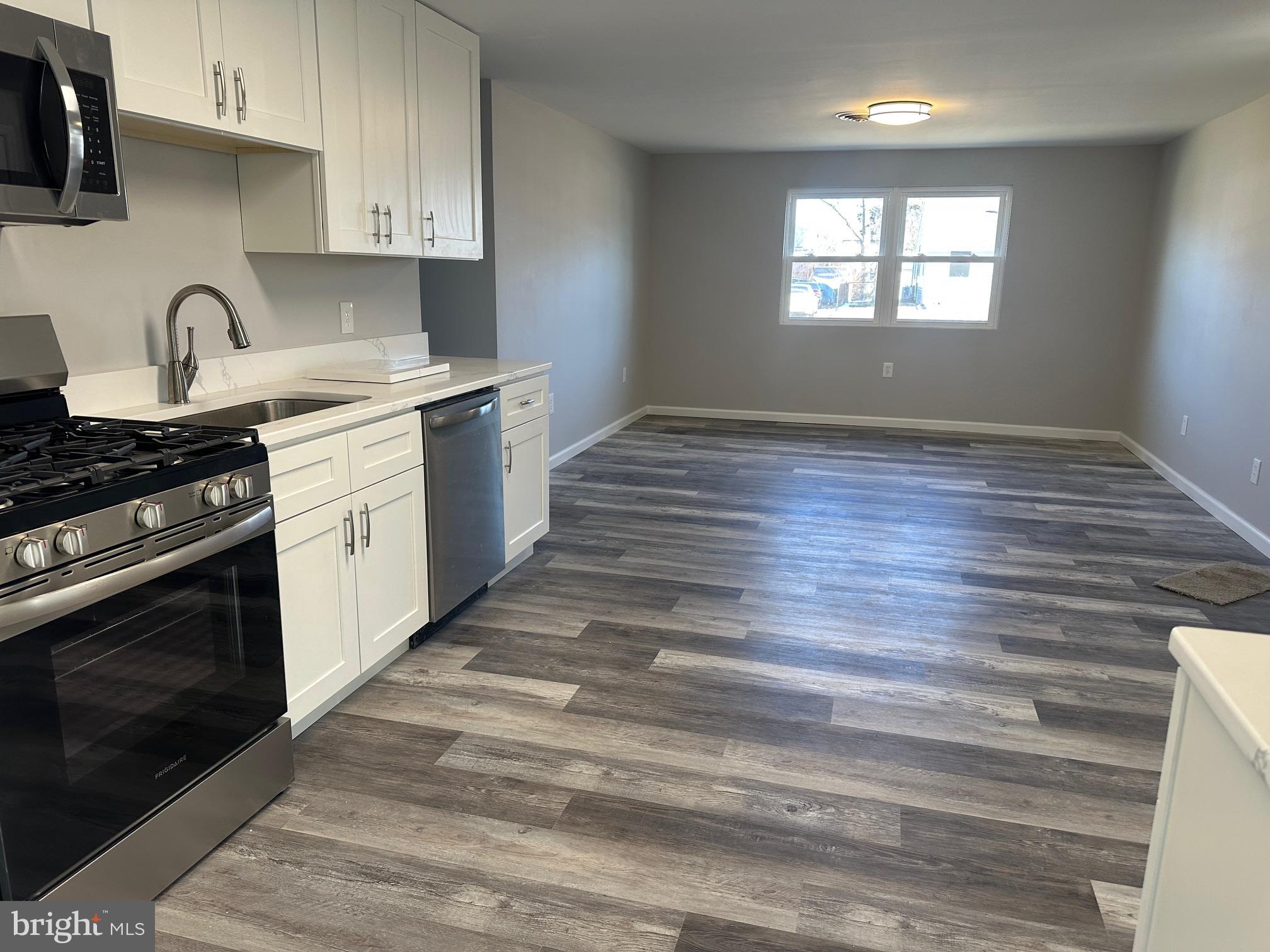 GLEN GARDENS - Residential Lease