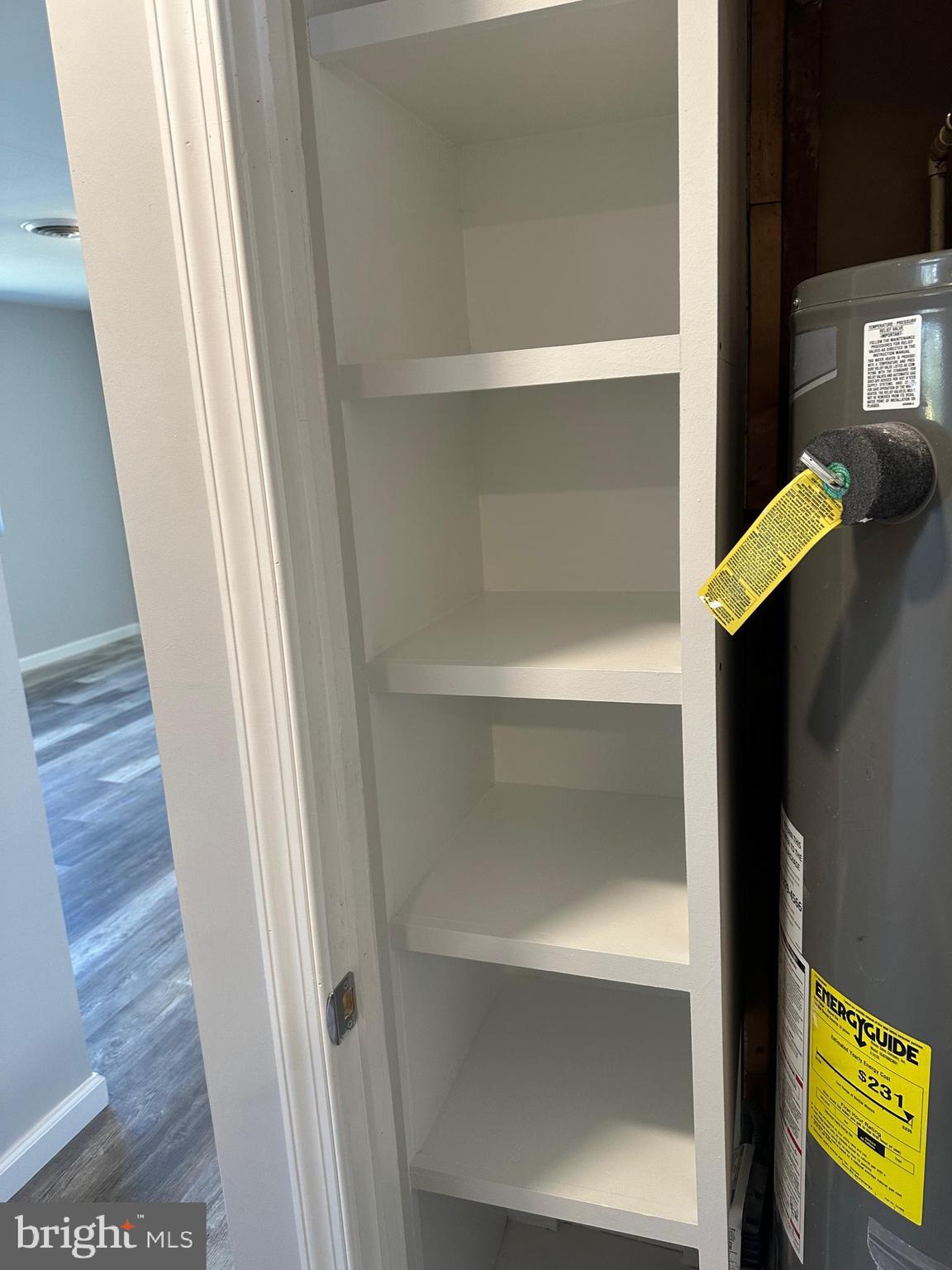 GLEN GARDENS - Residential Lease