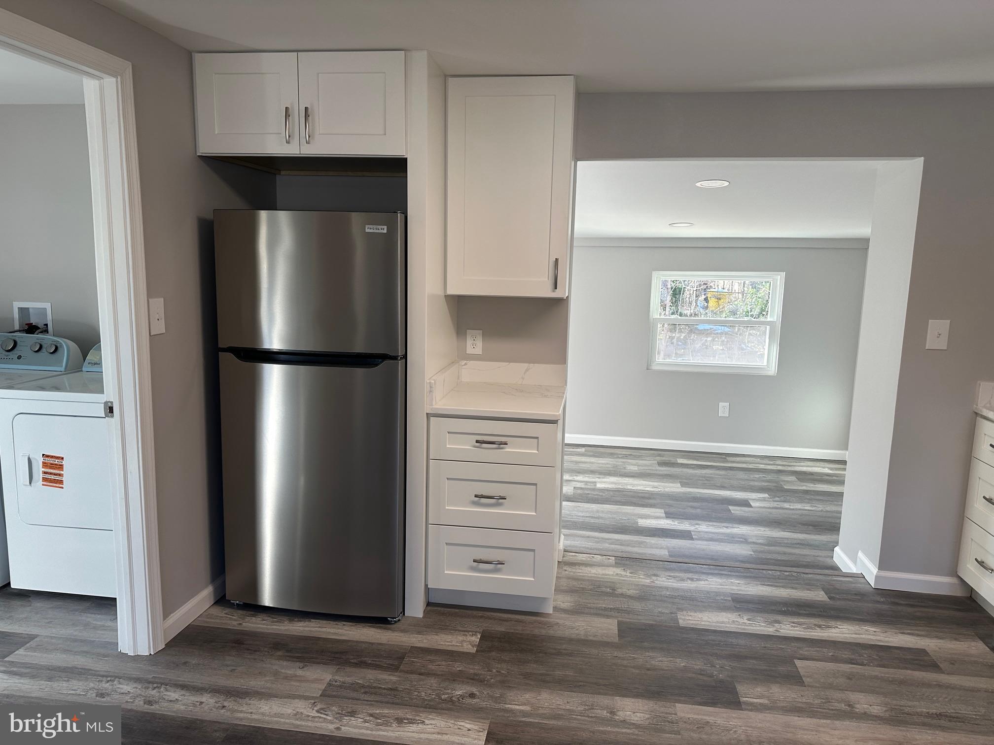 GLEN GARDENS - Residential Lease