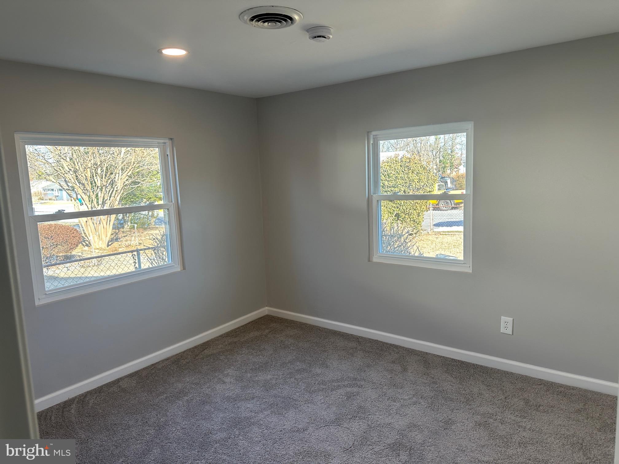 GLEN GARDENS - Residential Lease