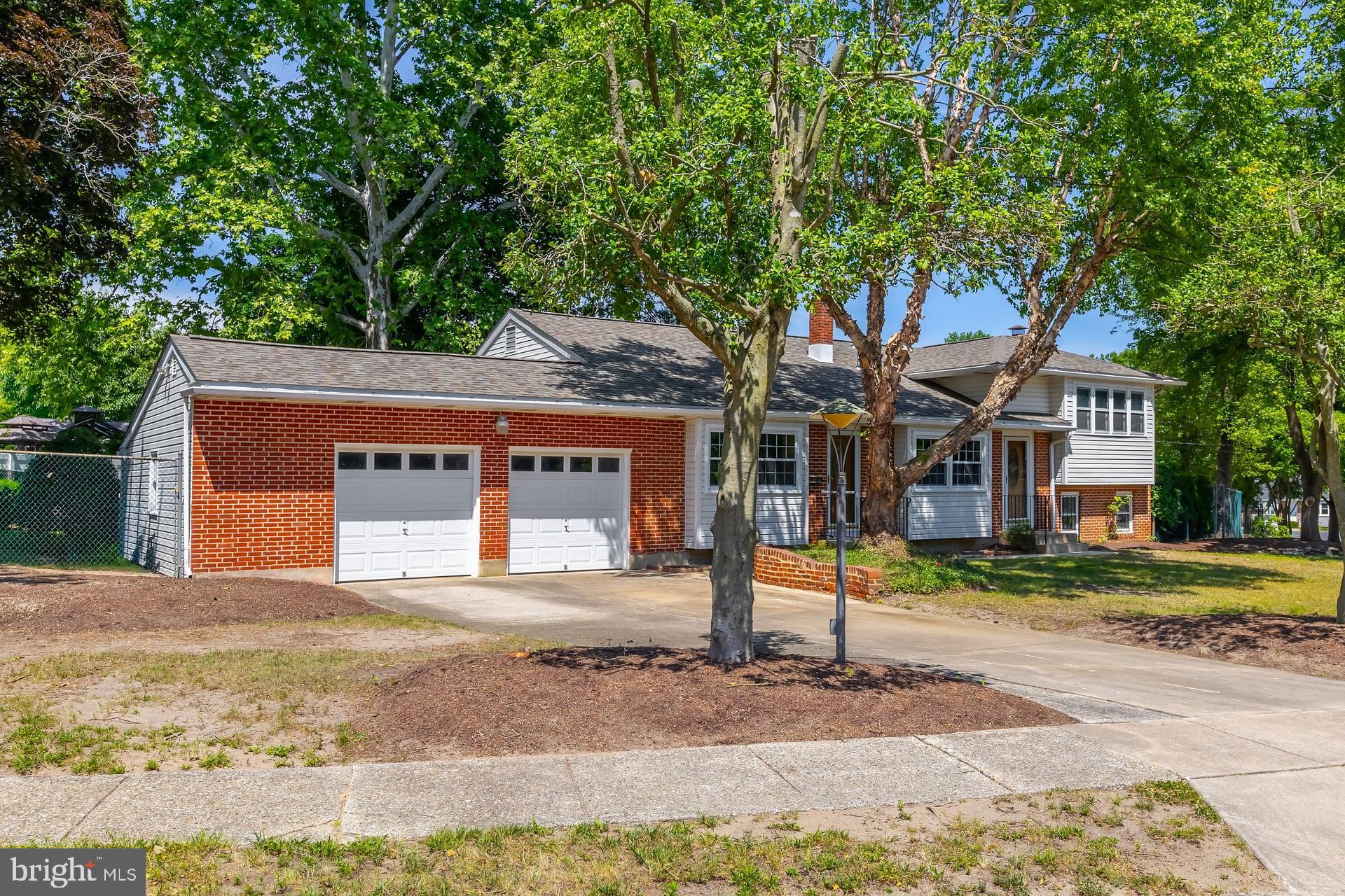 428 WEDGEWOOD DRIVE