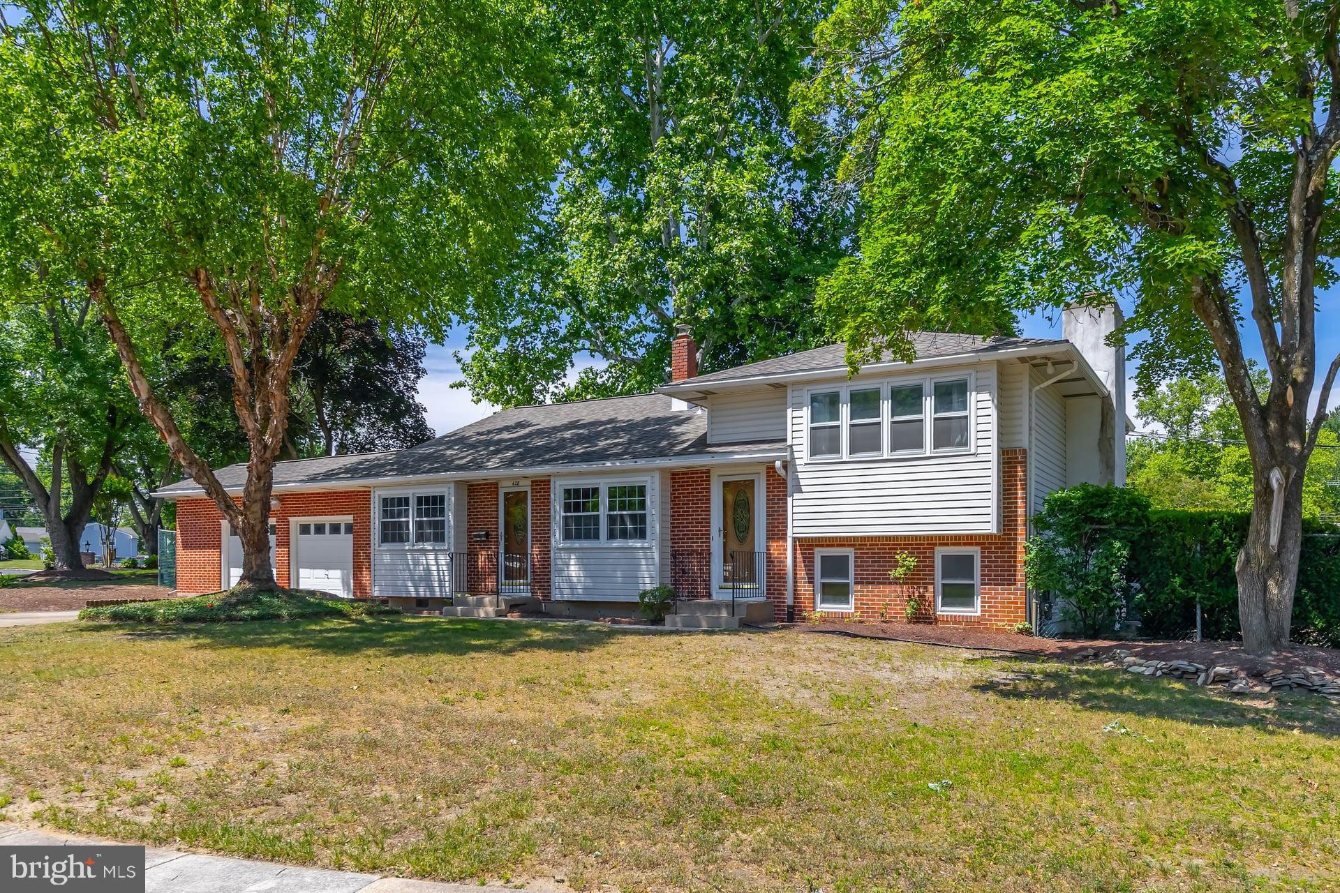 428 WEDGEWOOD DRIVE