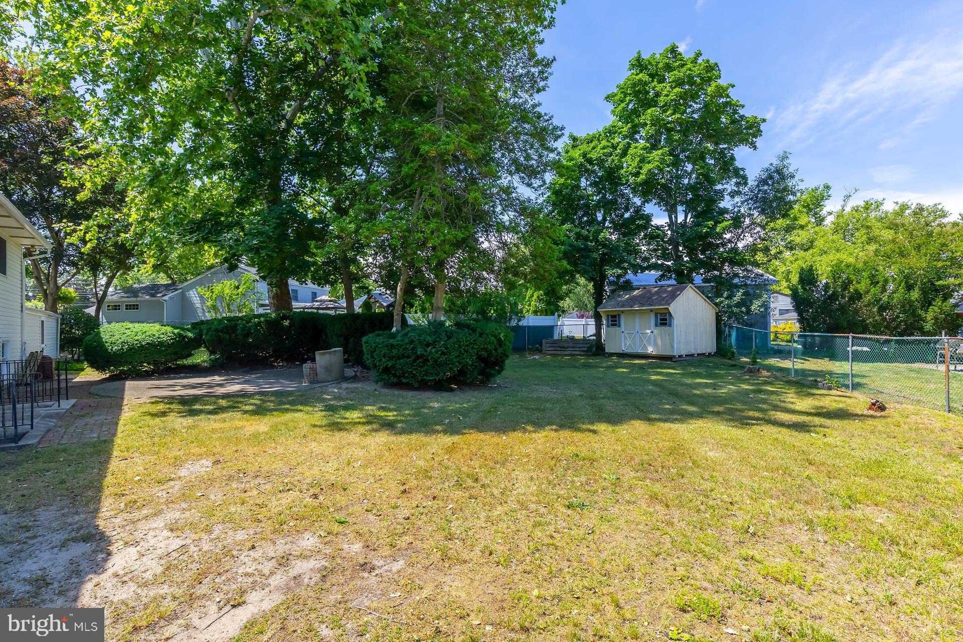 428 WEDGEWOOD DRIVE
