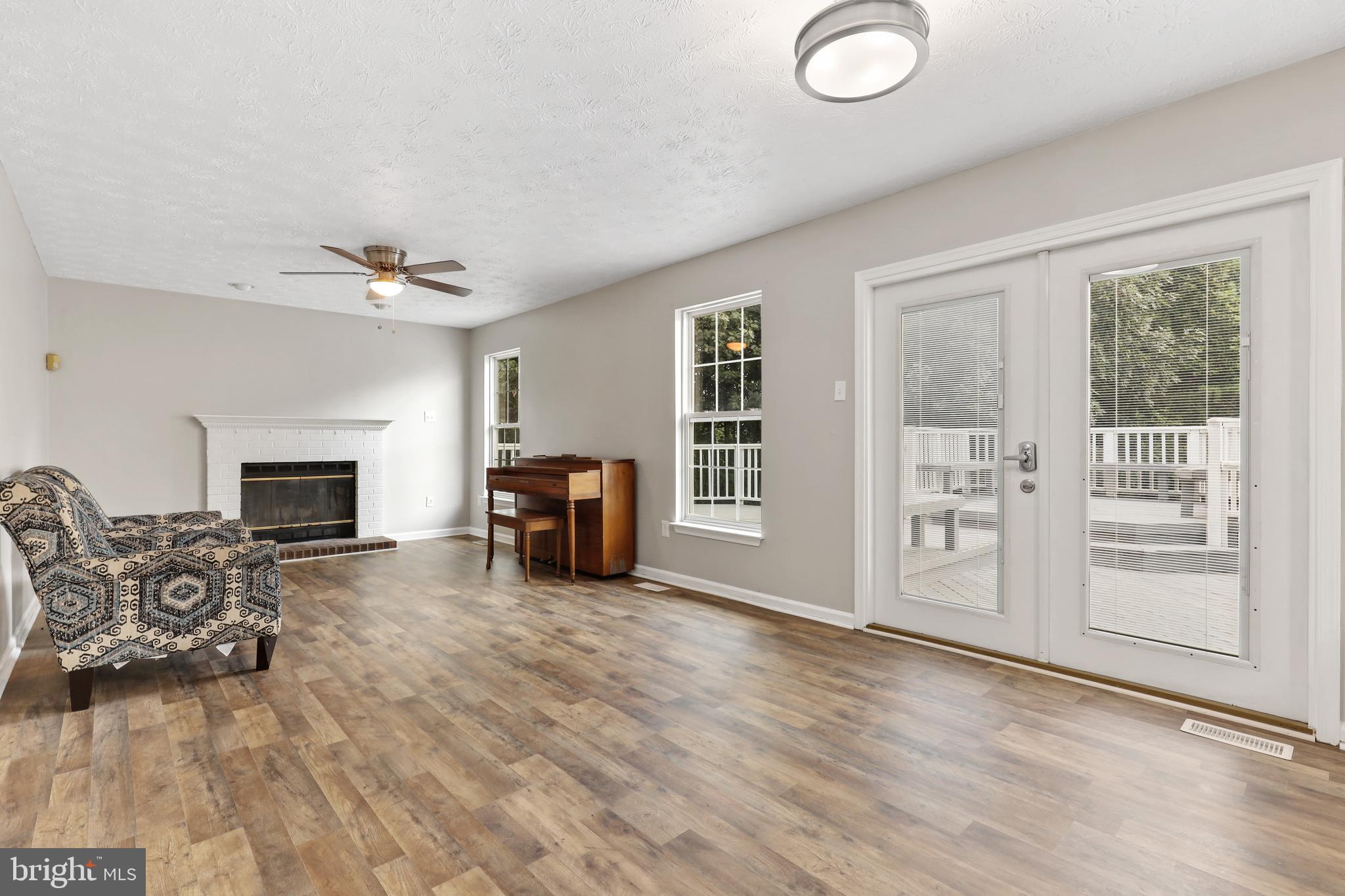 KINGS WOODS - Residential