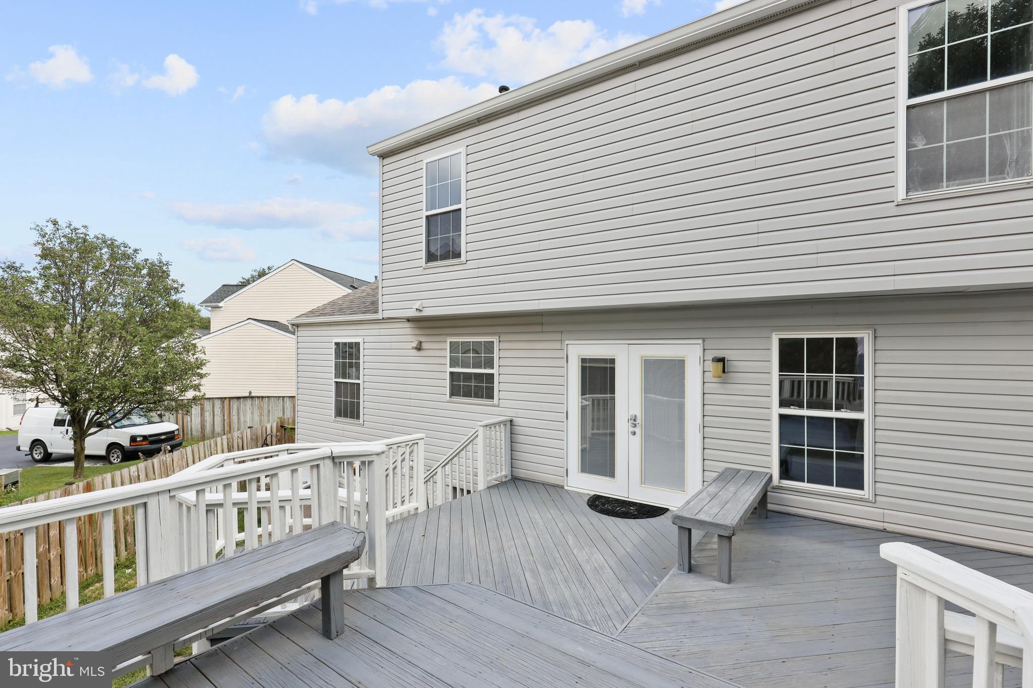 KINGS WOODS - Residential