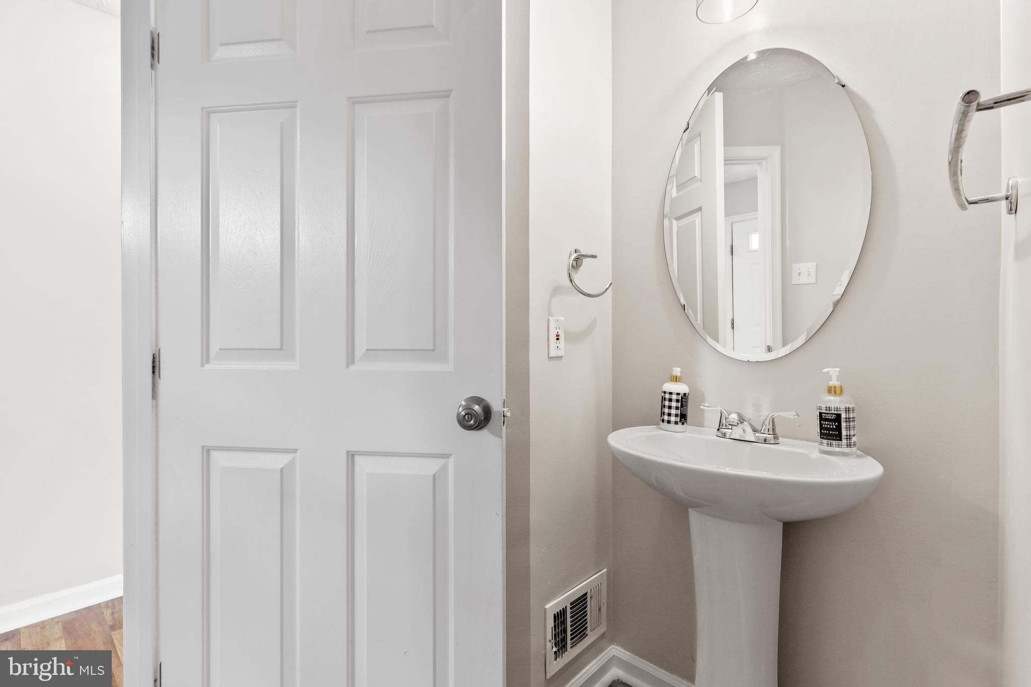 KINGS WOODS - Residential