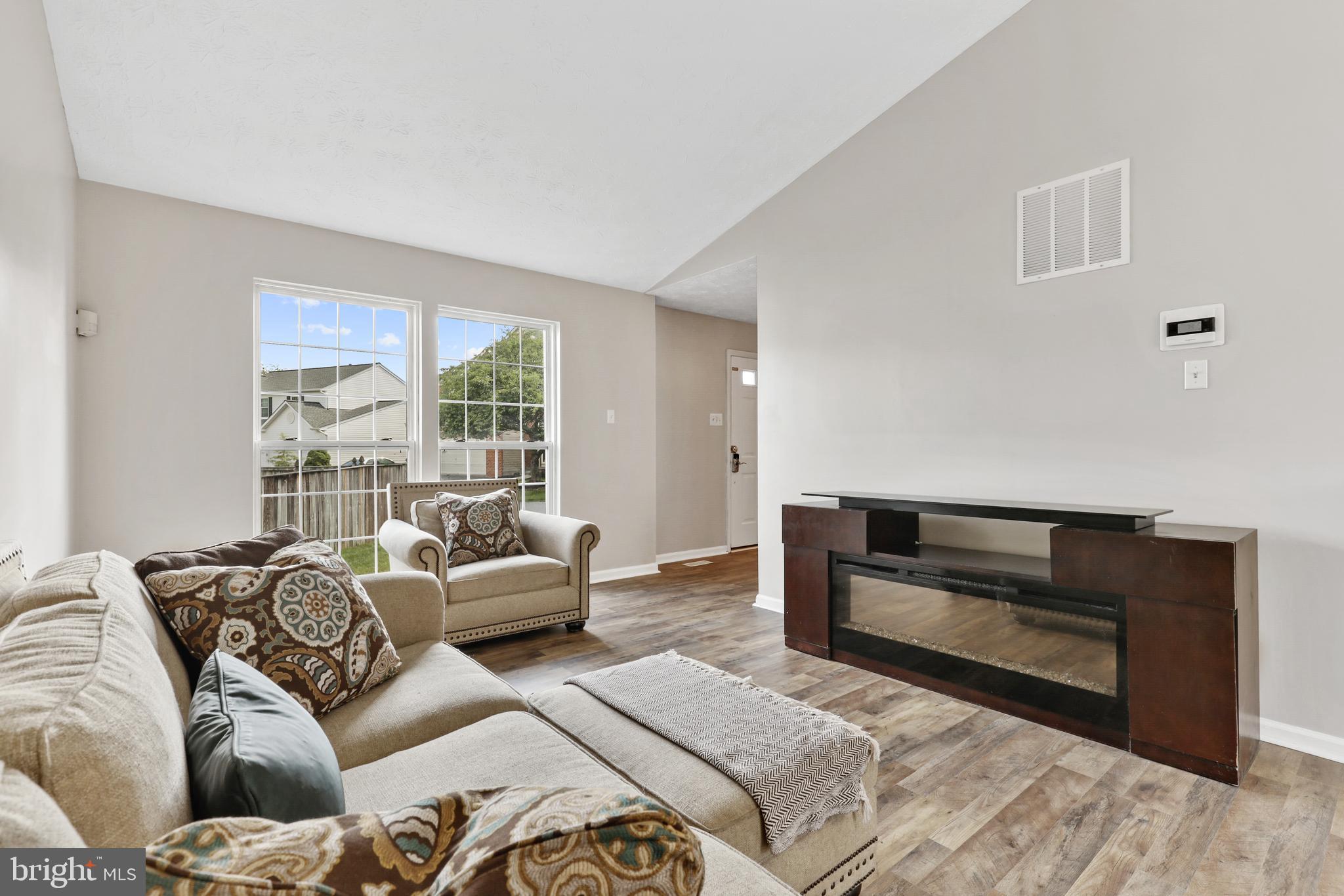 KINGS WOODS - Residential