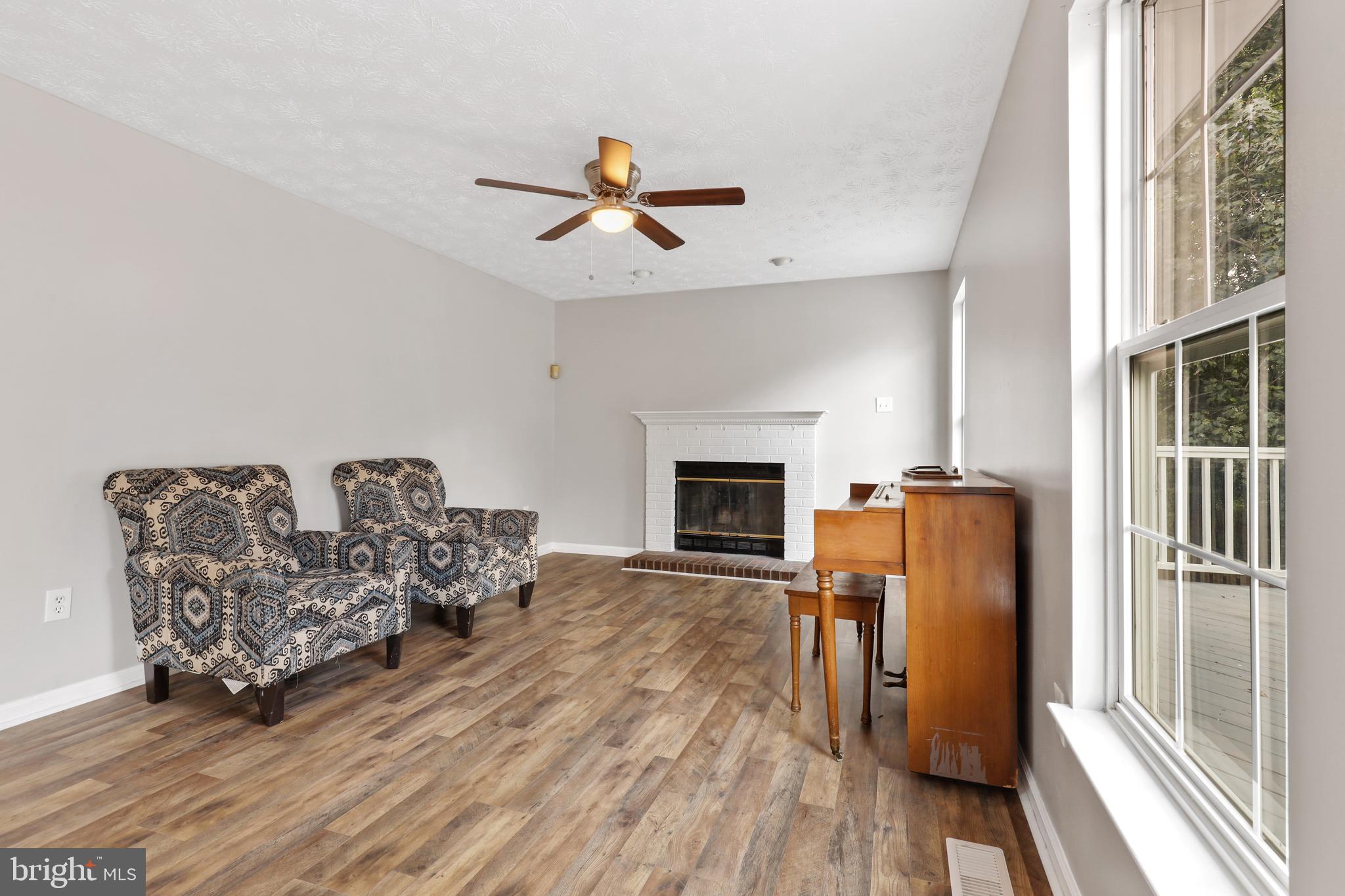 KINGS WOODS - Residential