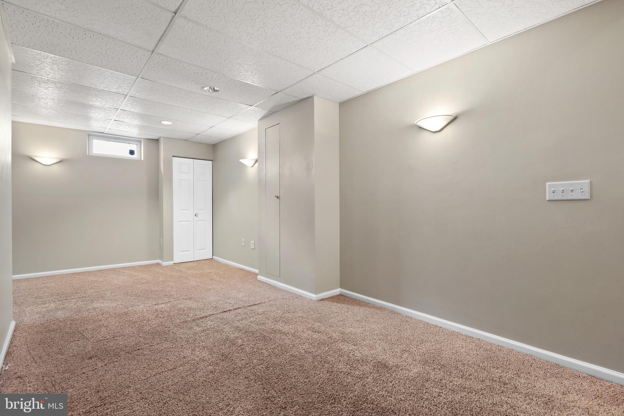 KINGS WOODS - Residential