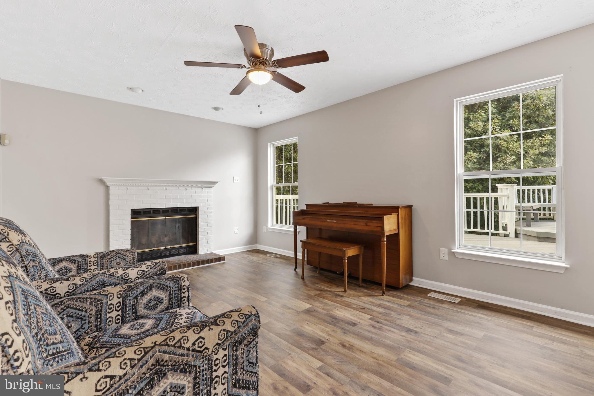 KINGS WOODS - Residential