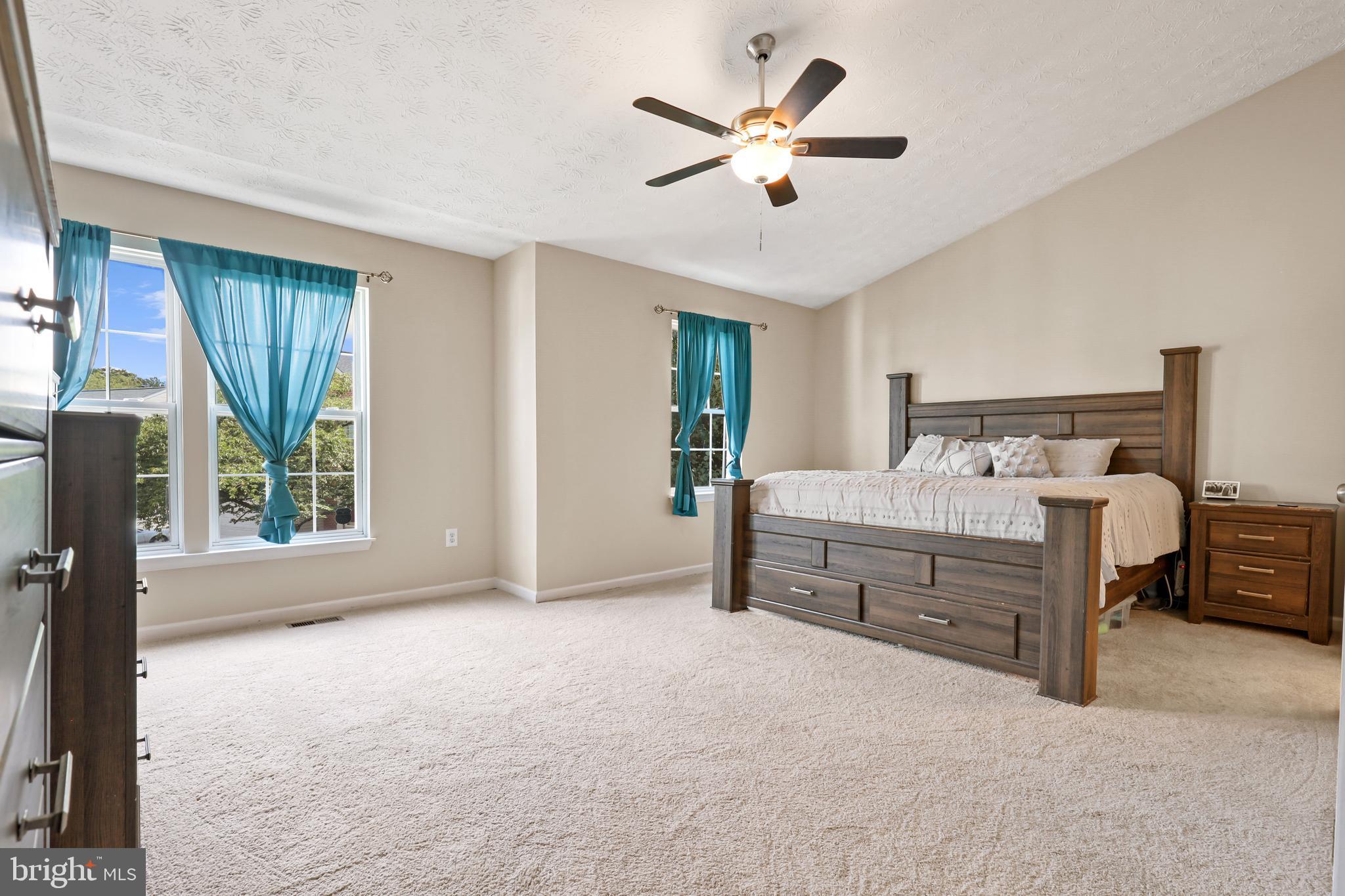 KINGS WOODS - Residential