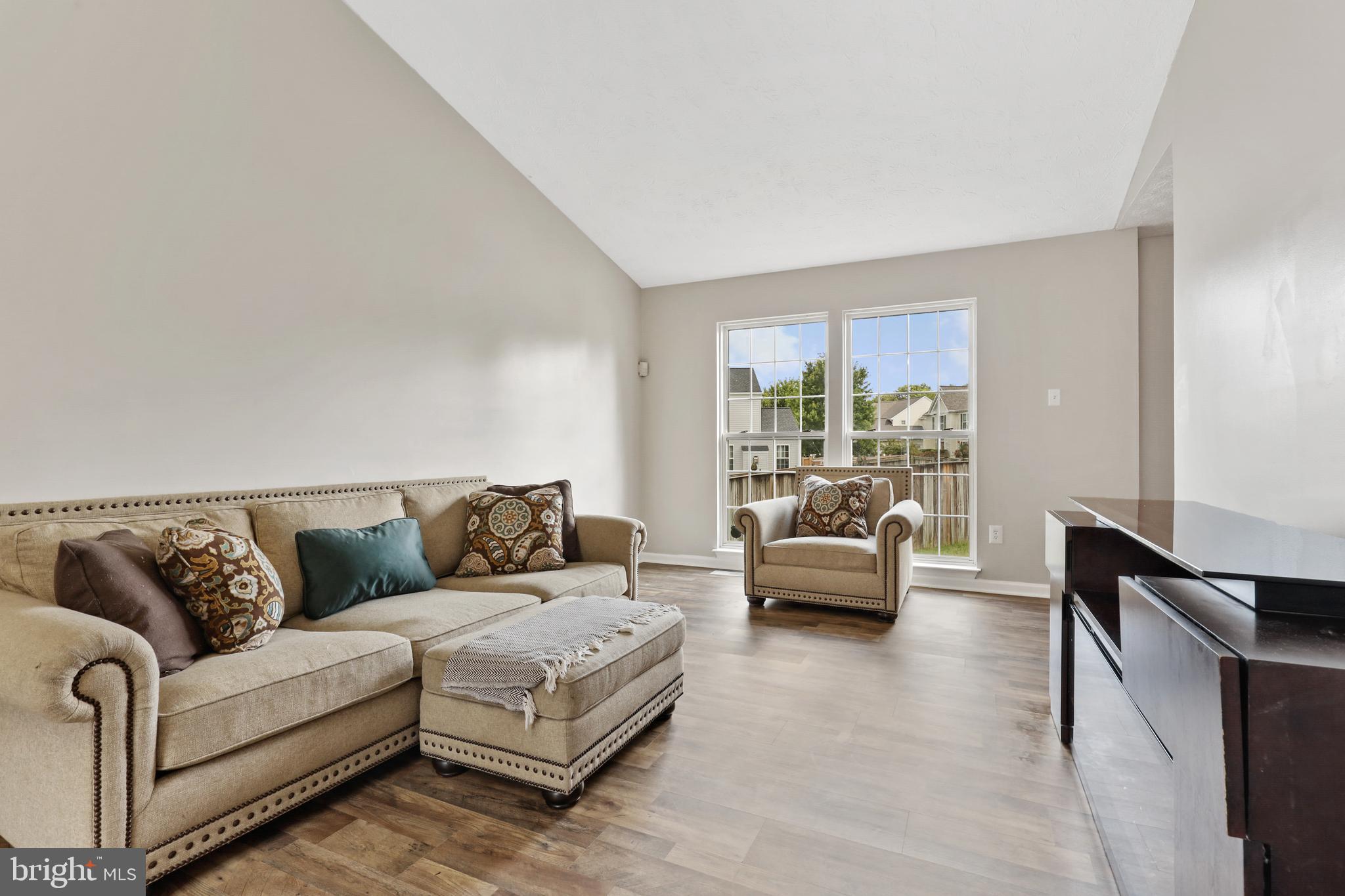 KINGS WOODS - Residential