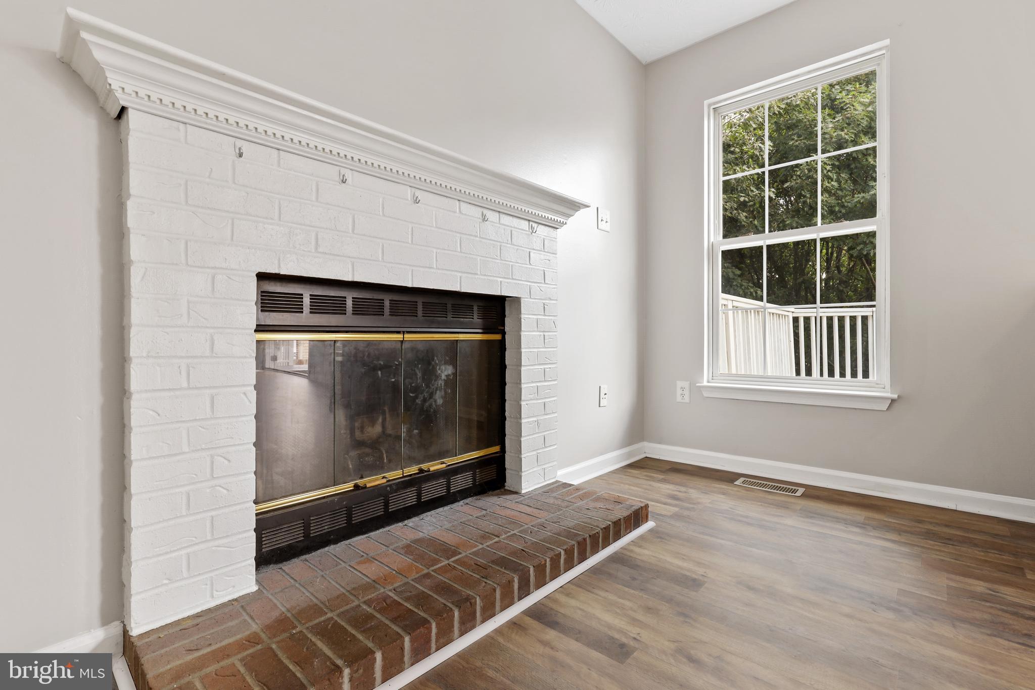 KINGS WOODS - Residential