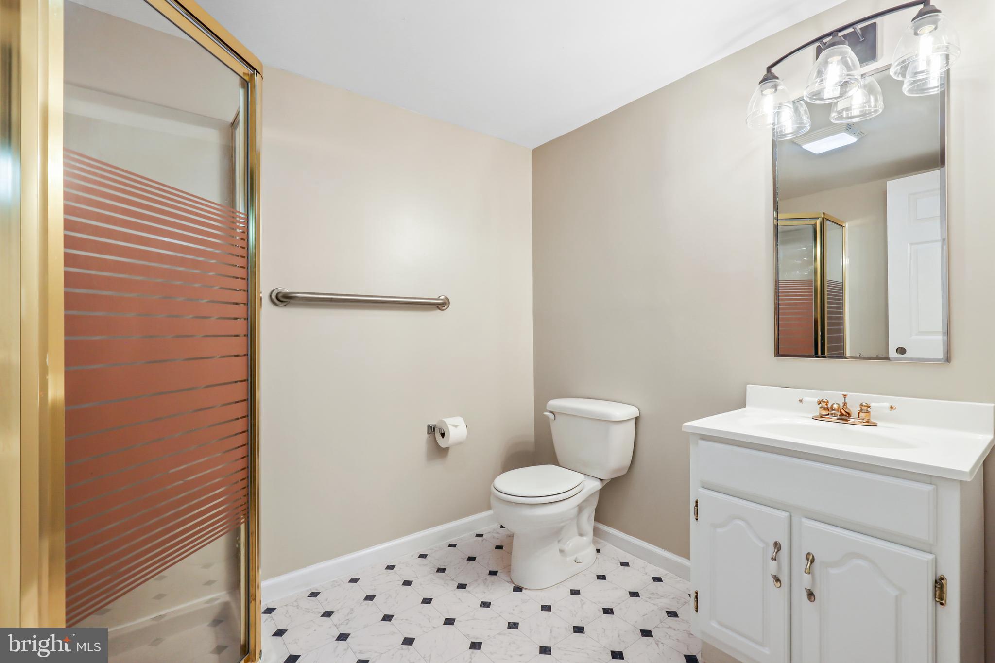 KINGS WOODS - Residential