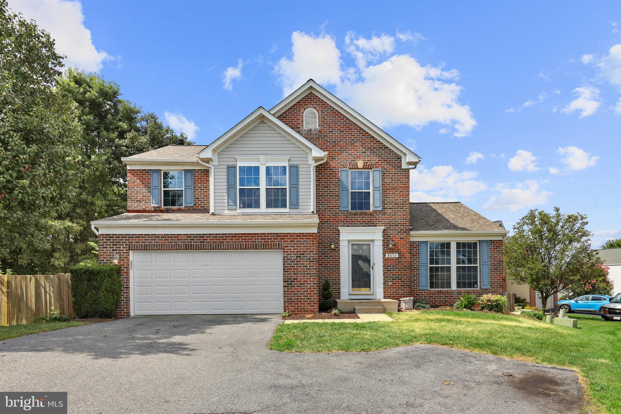 KINGS WOODS - Residential