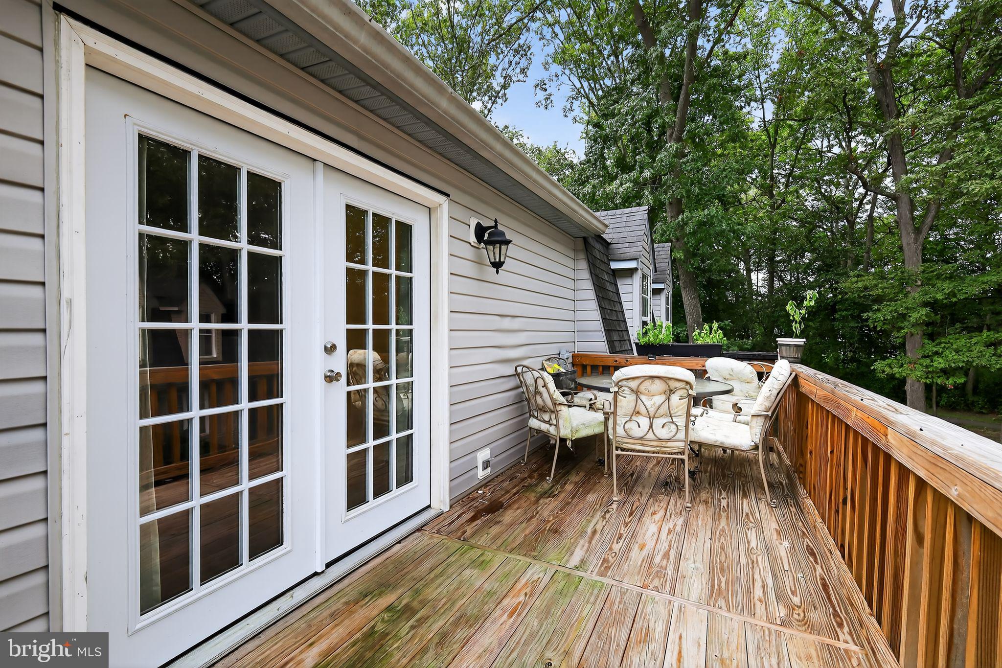 ST CHARLES BANNISTER - Residential