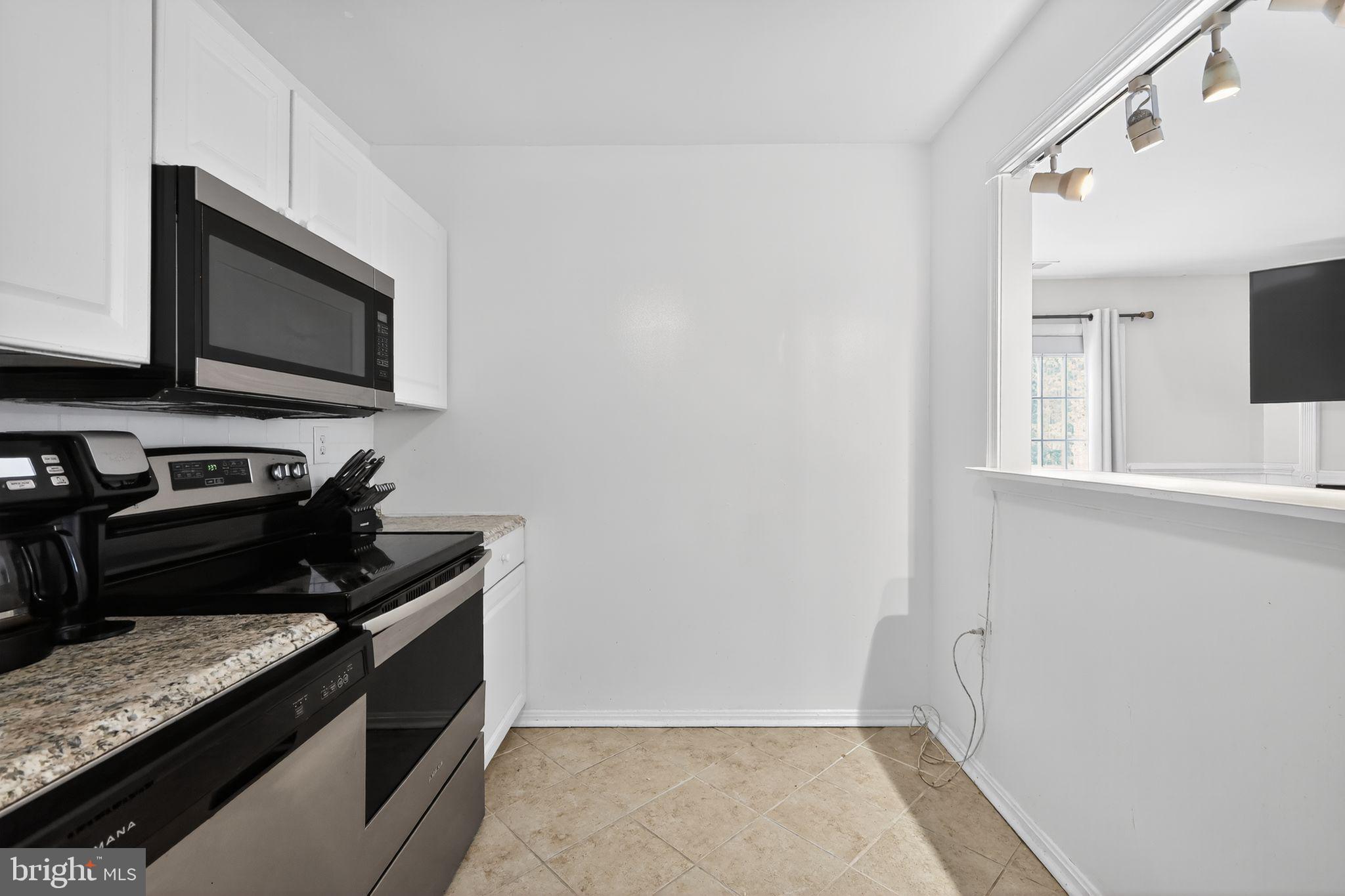 ST CHARLES BANNISTER - Residential