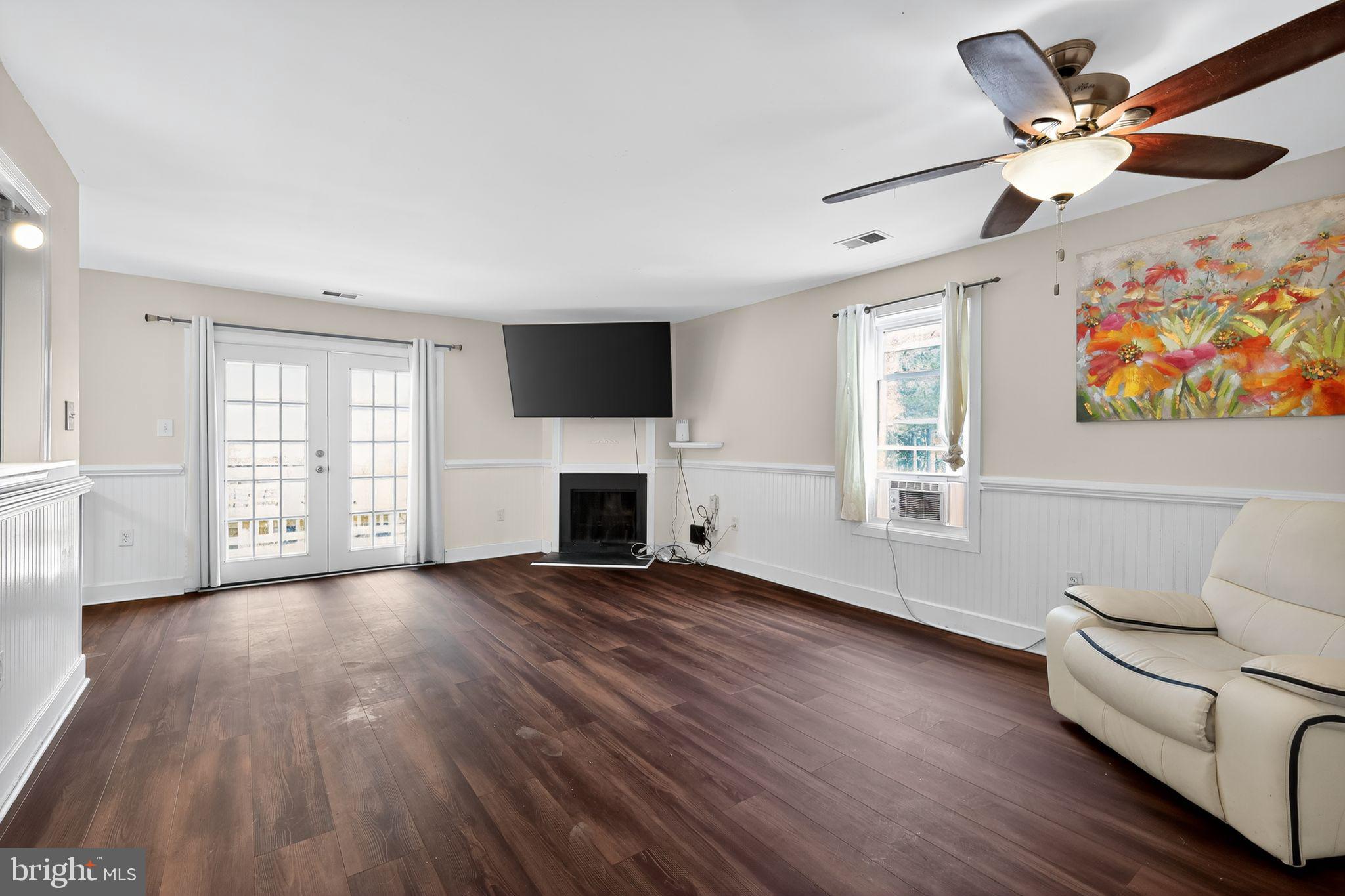 ST CHARLES BANNISTER - Residential